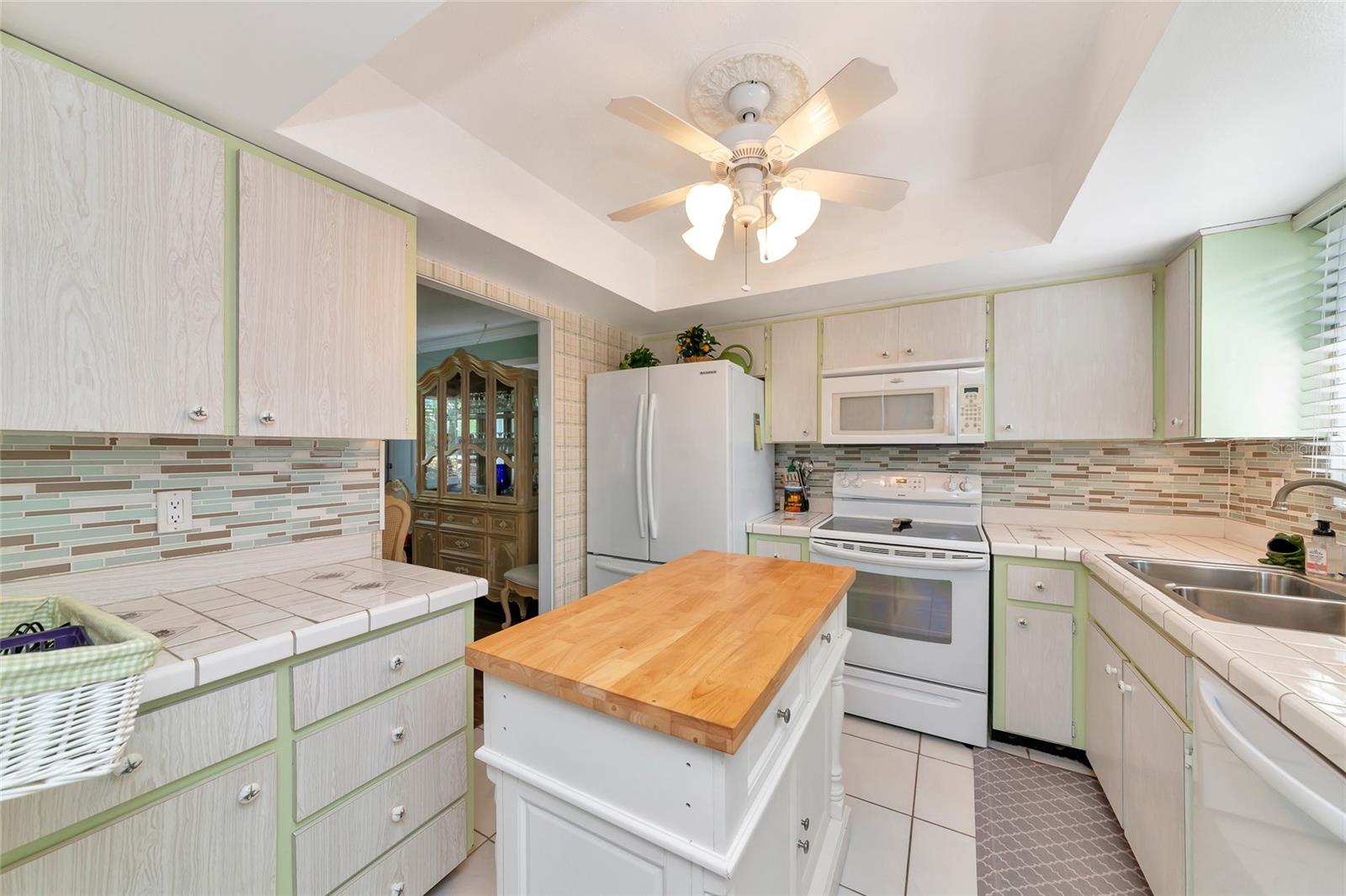 STRATHMORE VILLA SEC 09 - Residential