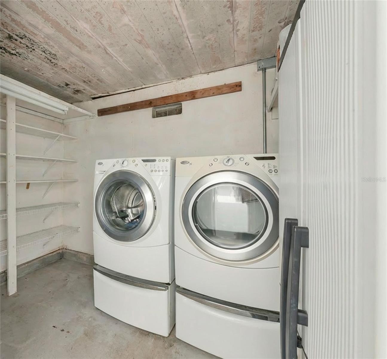 STRATHMORE VILLA SEC 09 - Residential