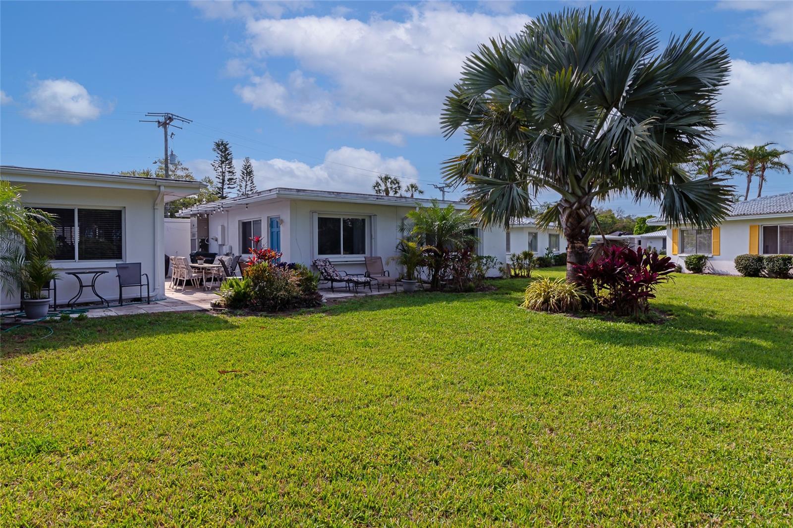 STRATHMORE VILLA SEC 09 - Residential