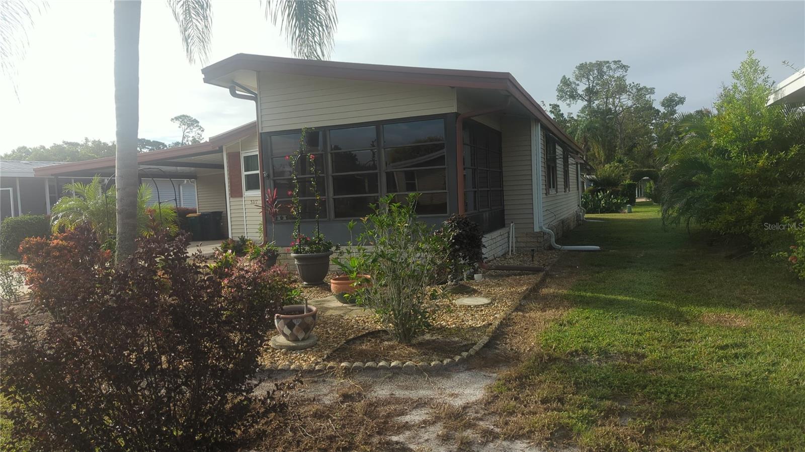 TAVARES FOX RUN MOBILE HOME SUB - Residential