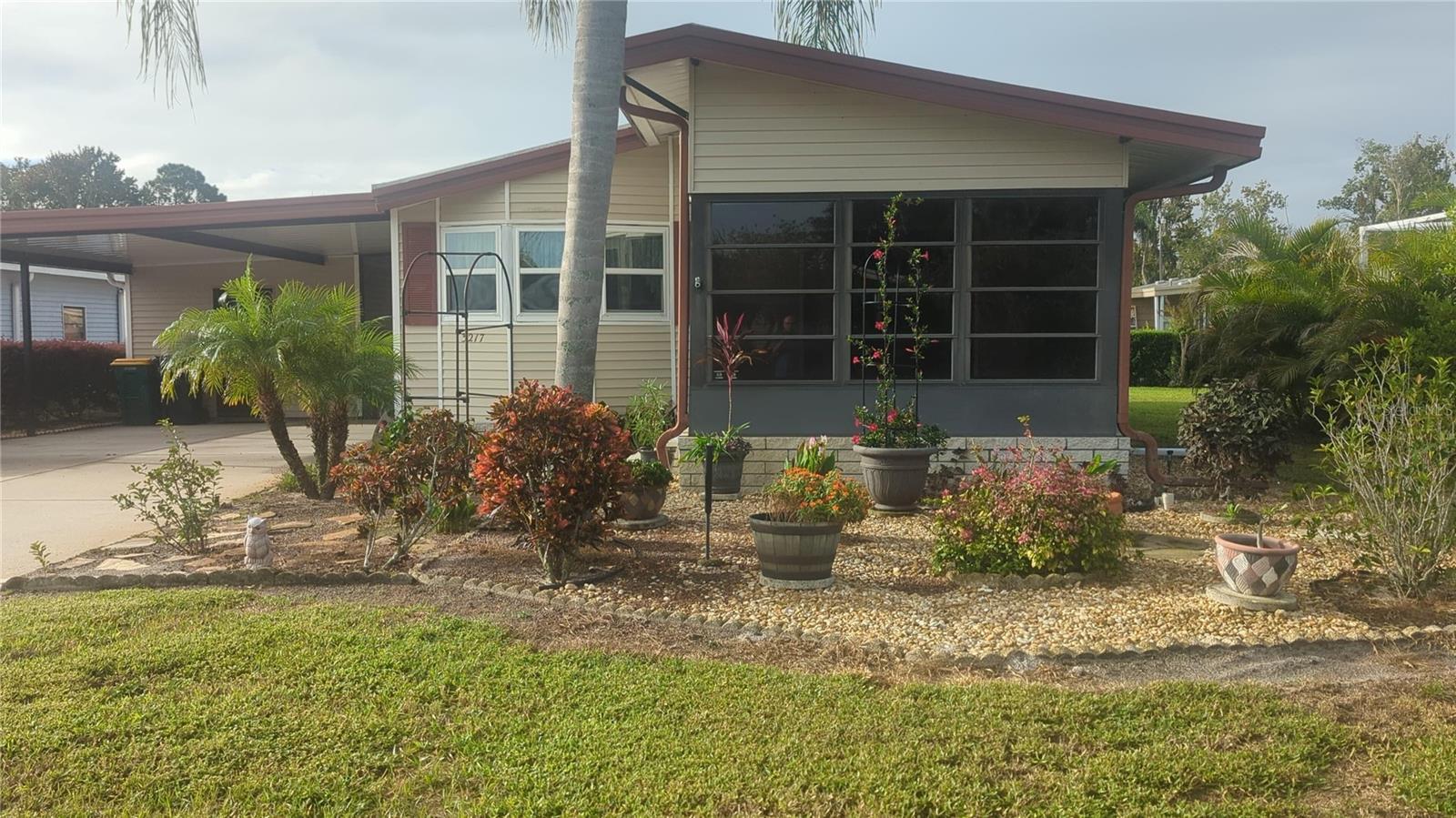 TAVARES FOX RUN MOBILE HOME SUB - Residential
