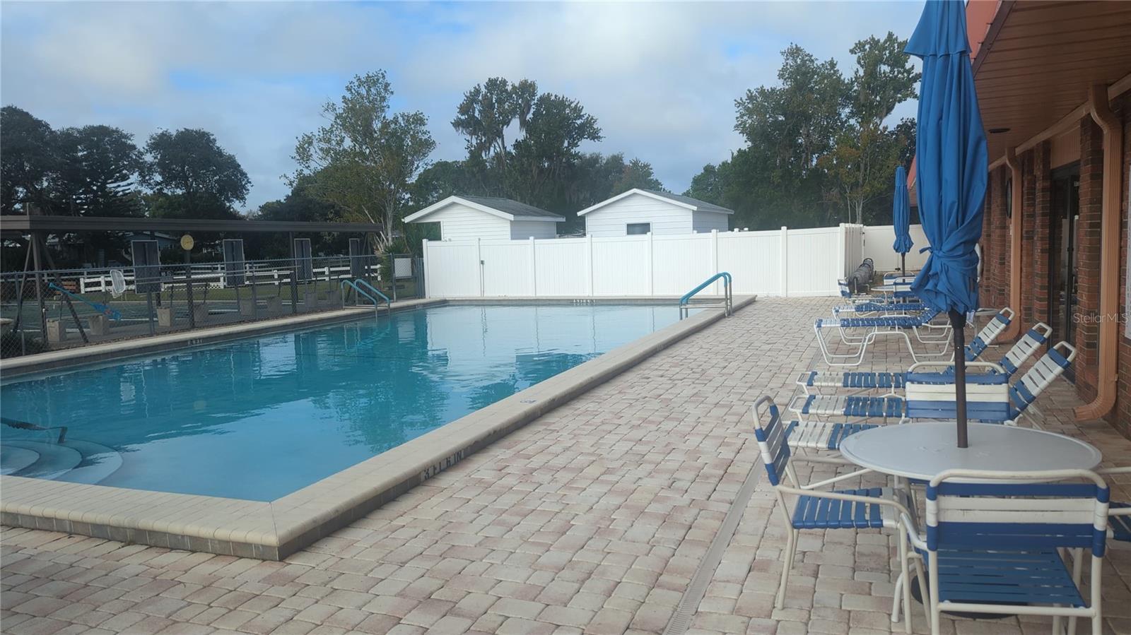 TAVARES FOX RUN MOBILE HOME SUB - Residential