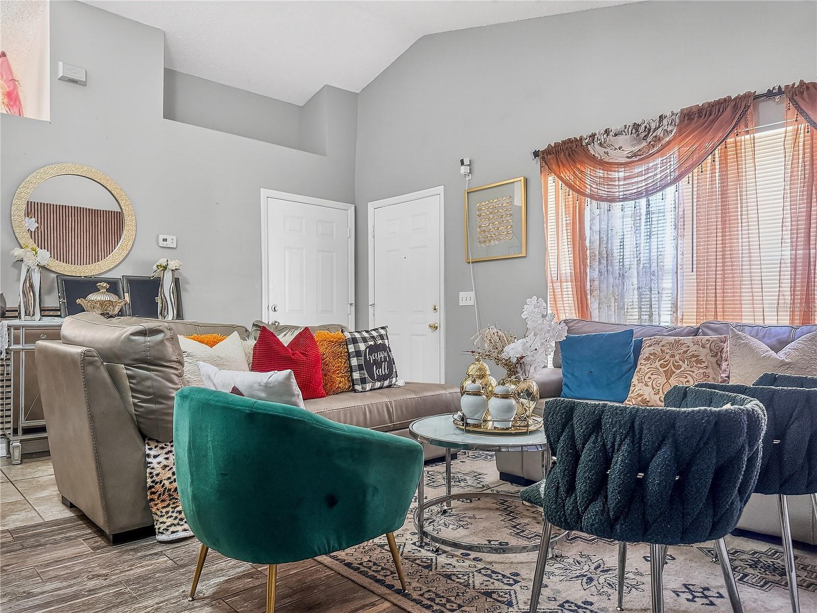 AVENTURA ESTATES - Residential