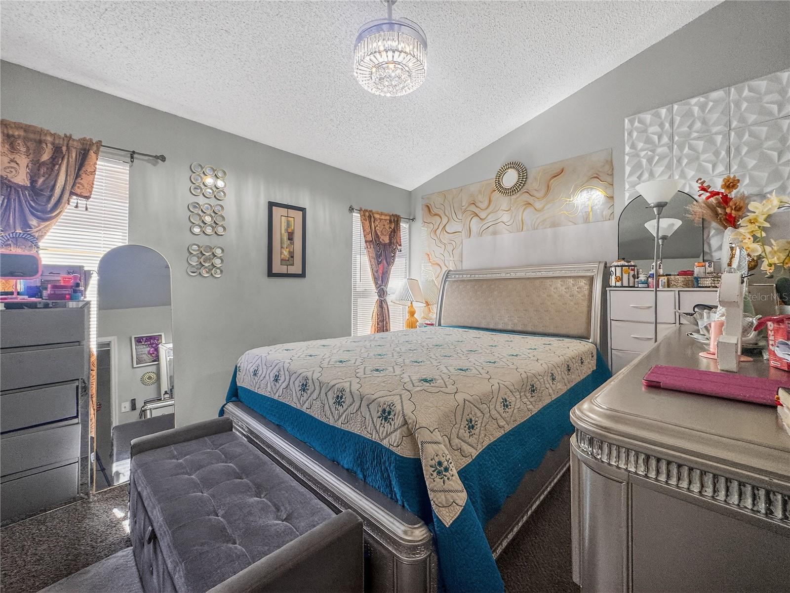 AVENTURA ESTATES - Residential