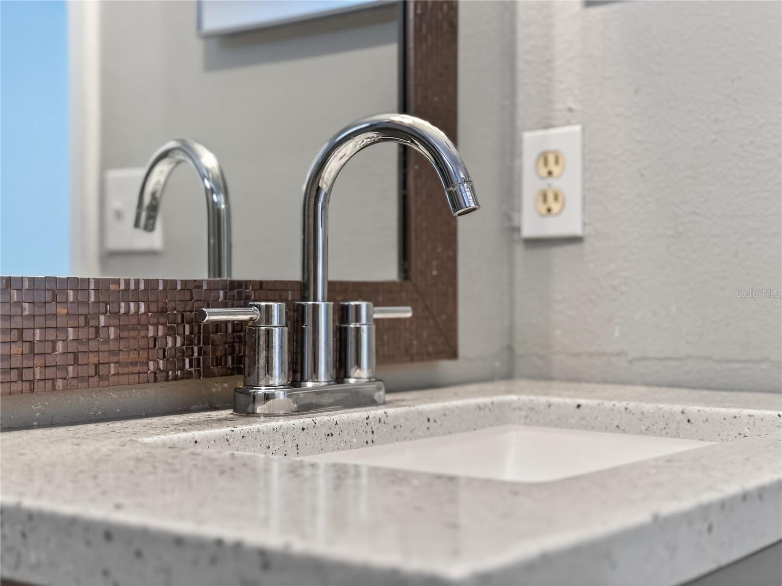 AVENTURA ESTATES - Residential