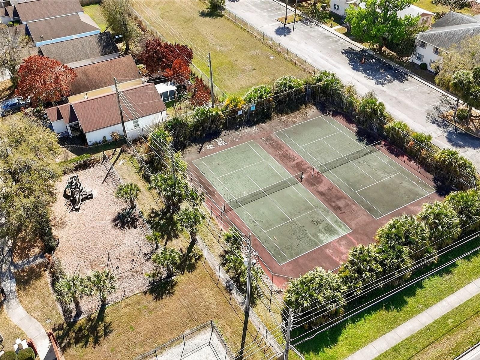 AVENTURA ESTATES - Residential