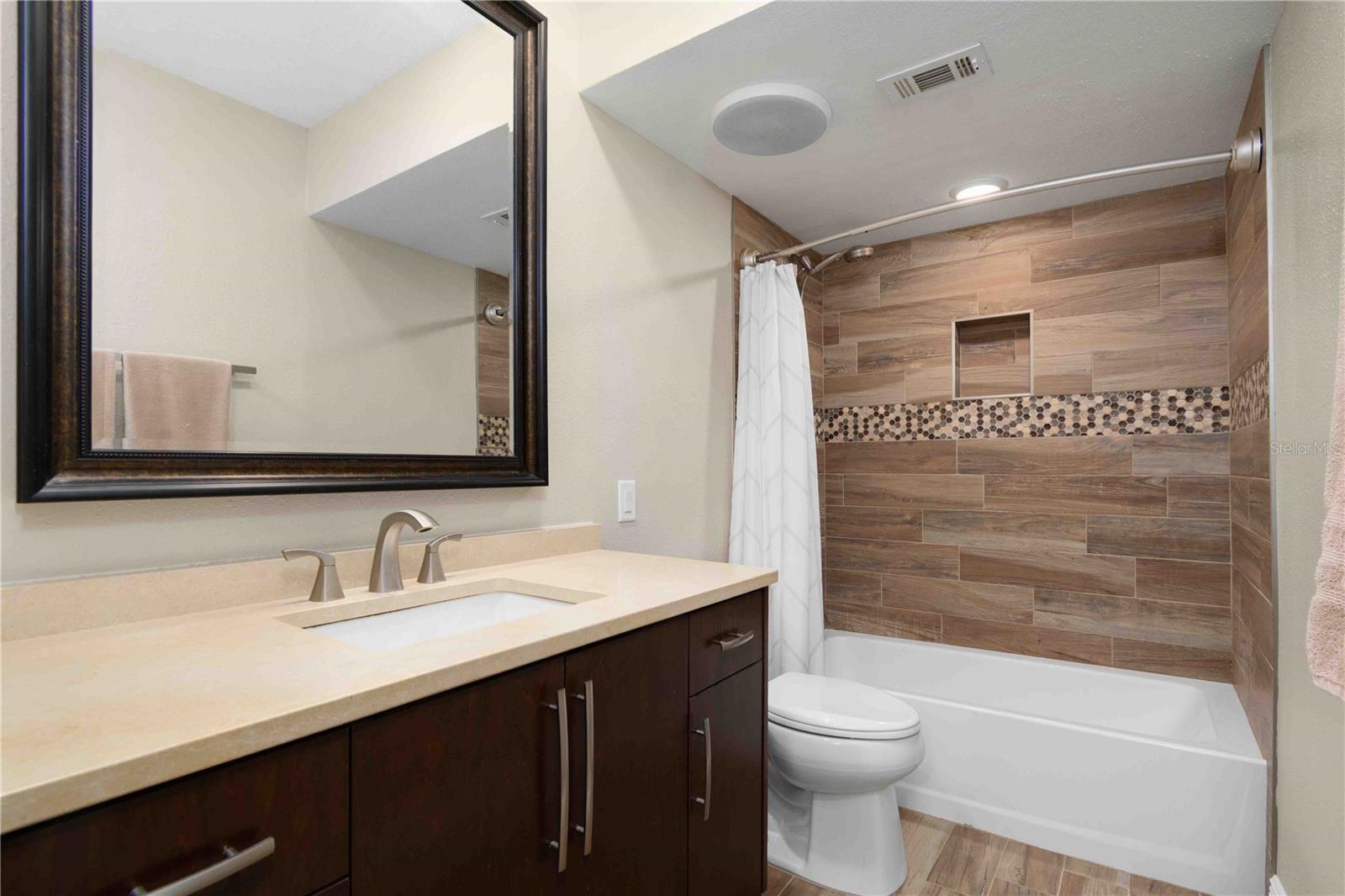 CARIBAY CONDO - Residential