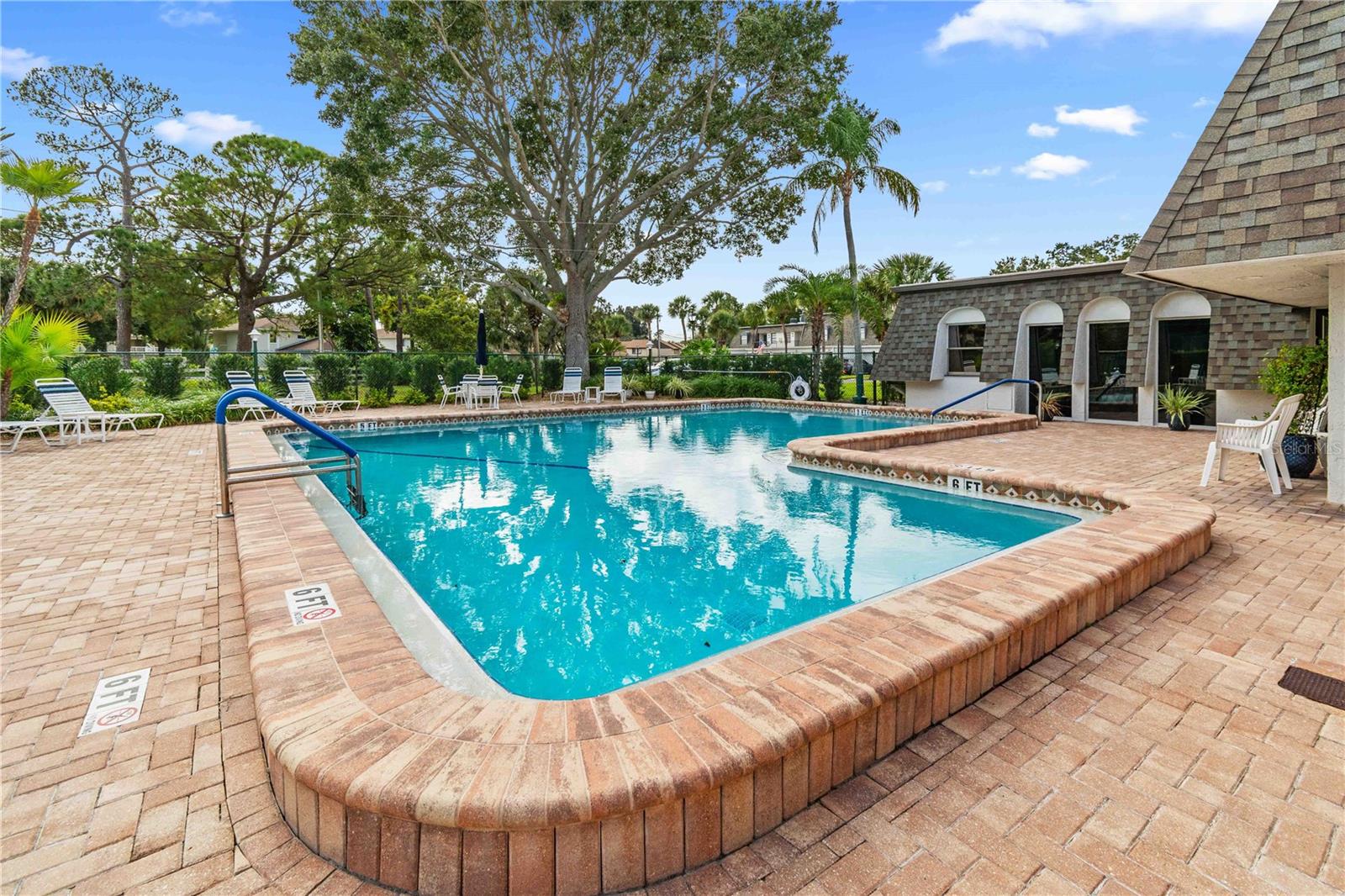 CARIBAY CONDO - Residential