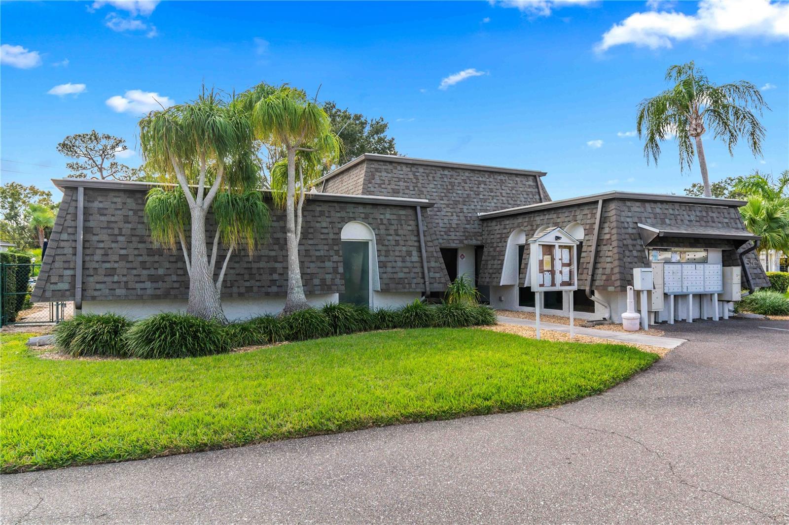 CARIBAY CONDO - Residential