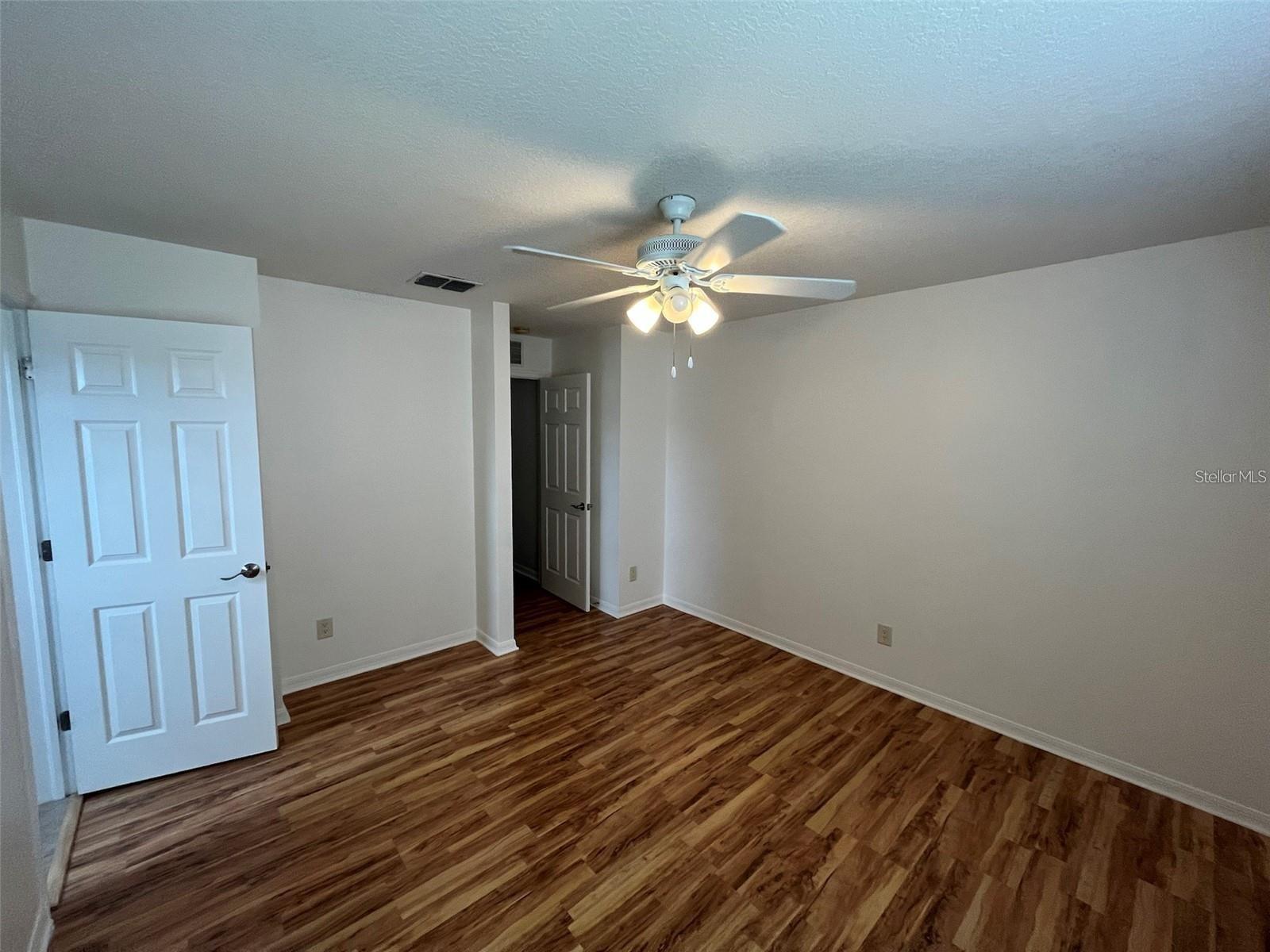 EASTON PARK PH 3 - Residential Lease