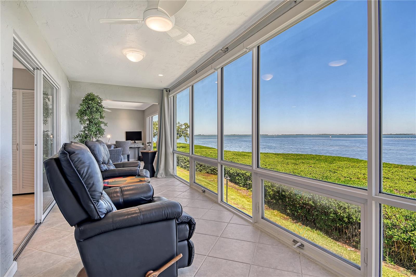 WINDWARD BAY AMD - Residential