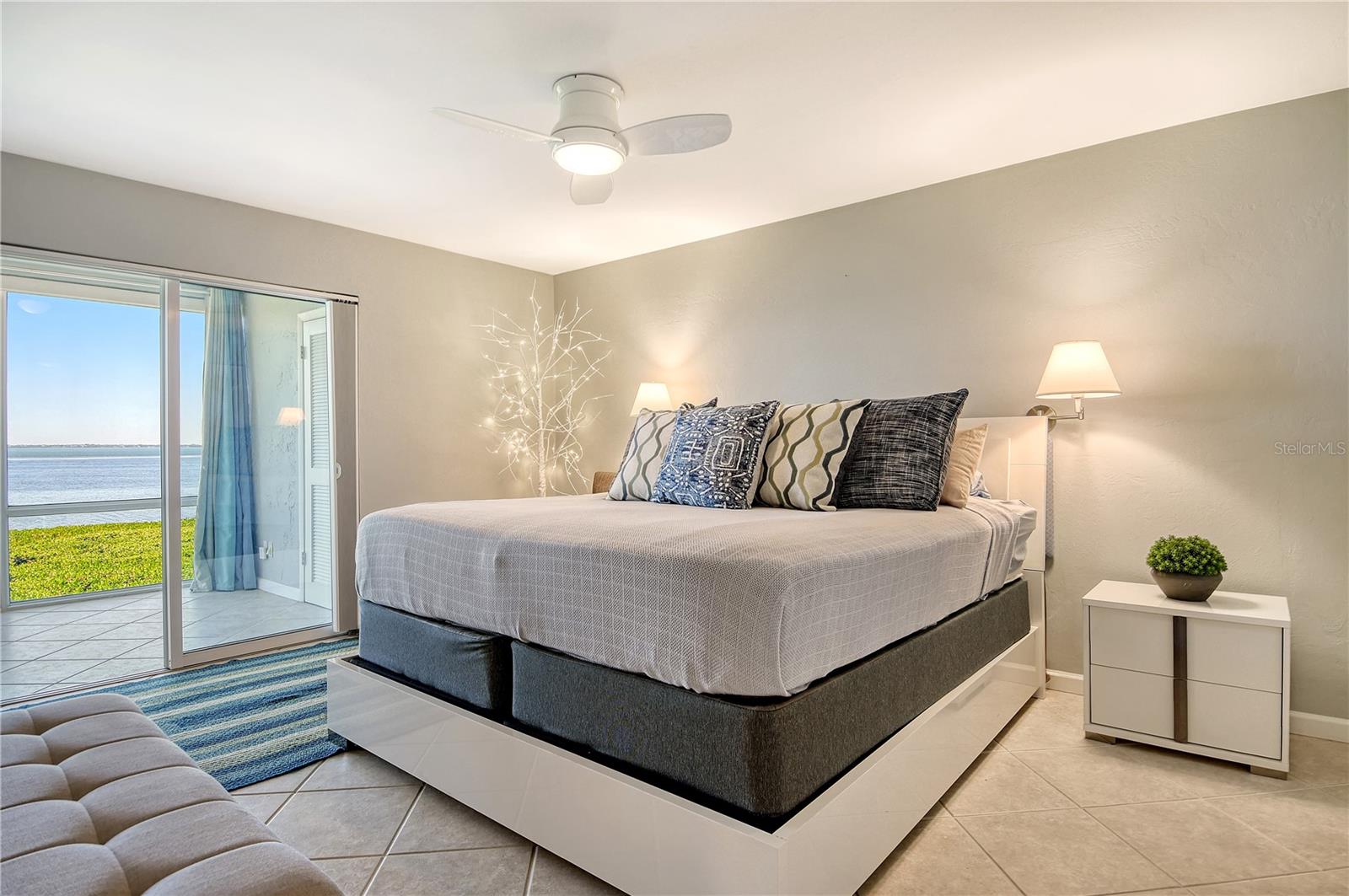 WINDWARD BAY AMD - Residential