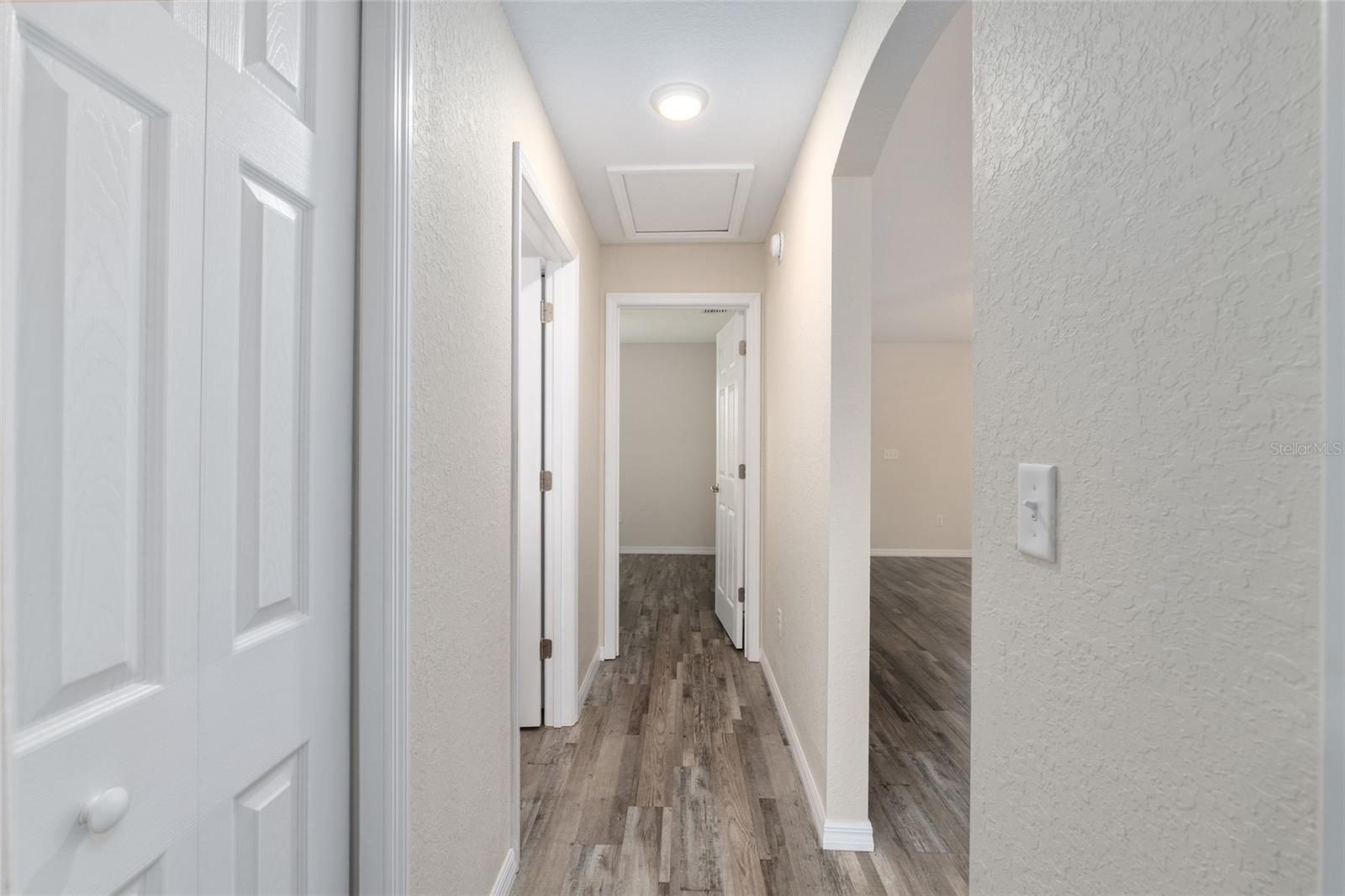 SILVER SPRINGS SHORES - Residential