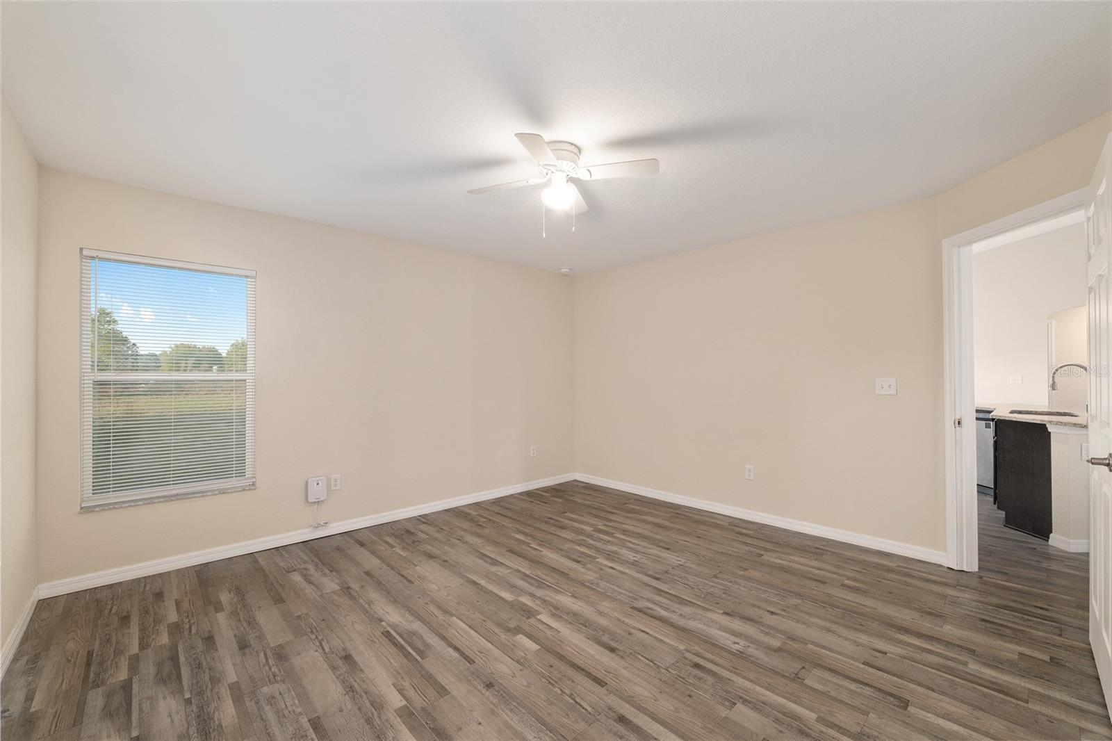 SILVER SPRINGS SHORES - Residential