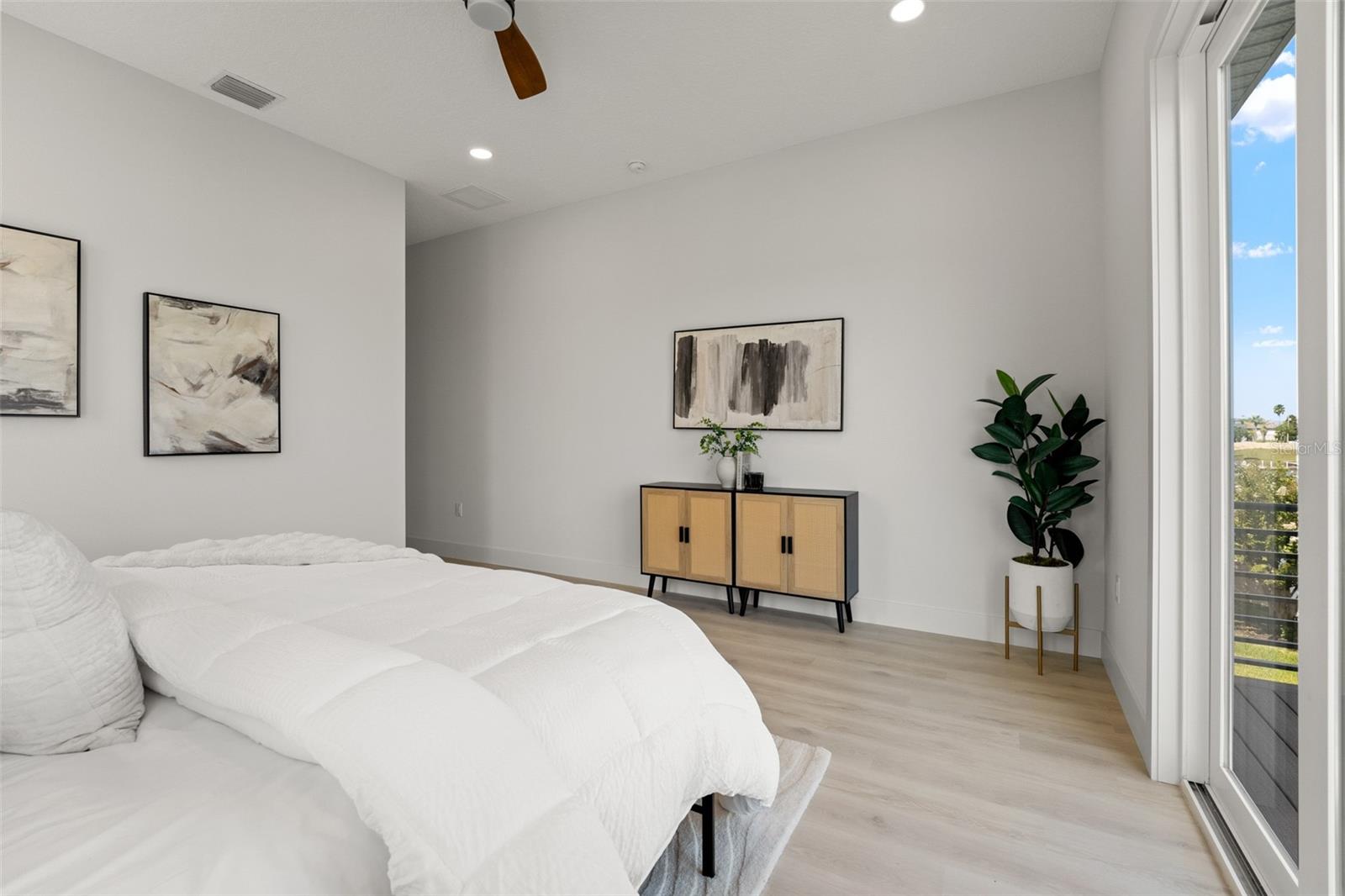 HERNANDO BEACH - Residential