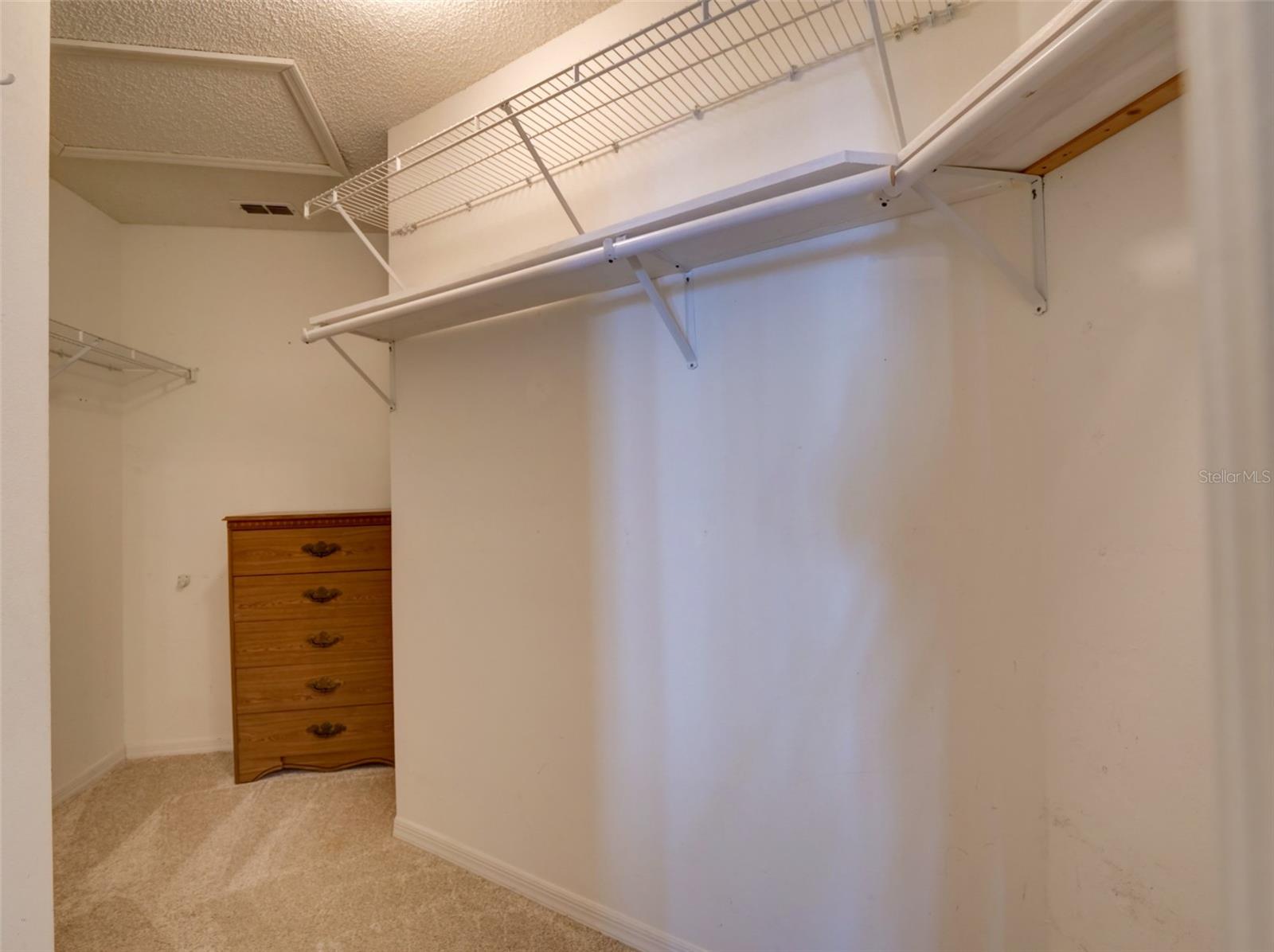 PLANTATION AT LEESBURG GLEN EAGLE VILLAG - Residential