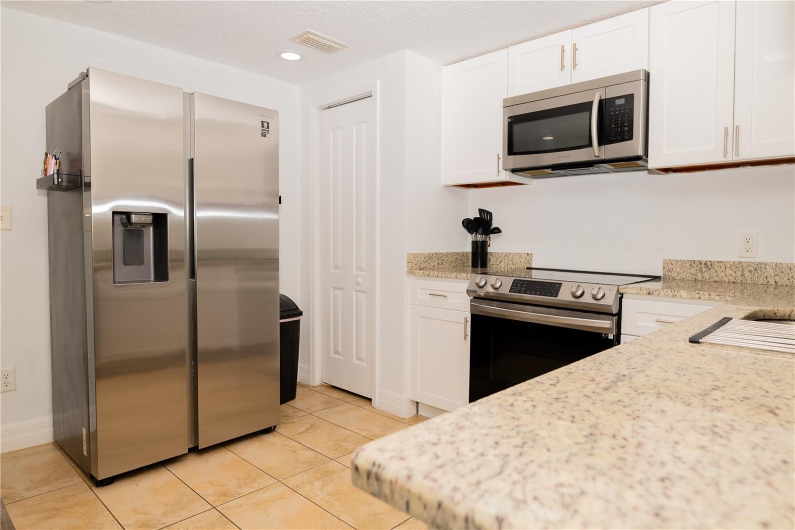 MEADOWOOD ESTATES - Residential
