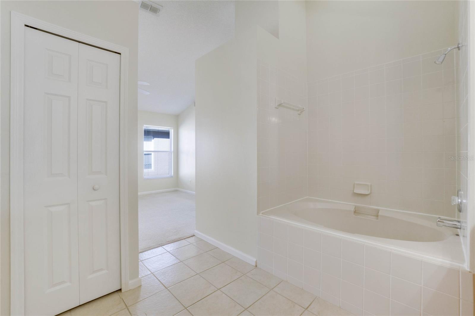 WESTON HILLS SUB - Residential Lease