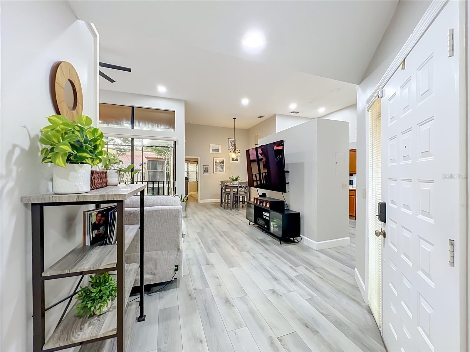 1275 SAINT TROPEZ CIRCLE 1275