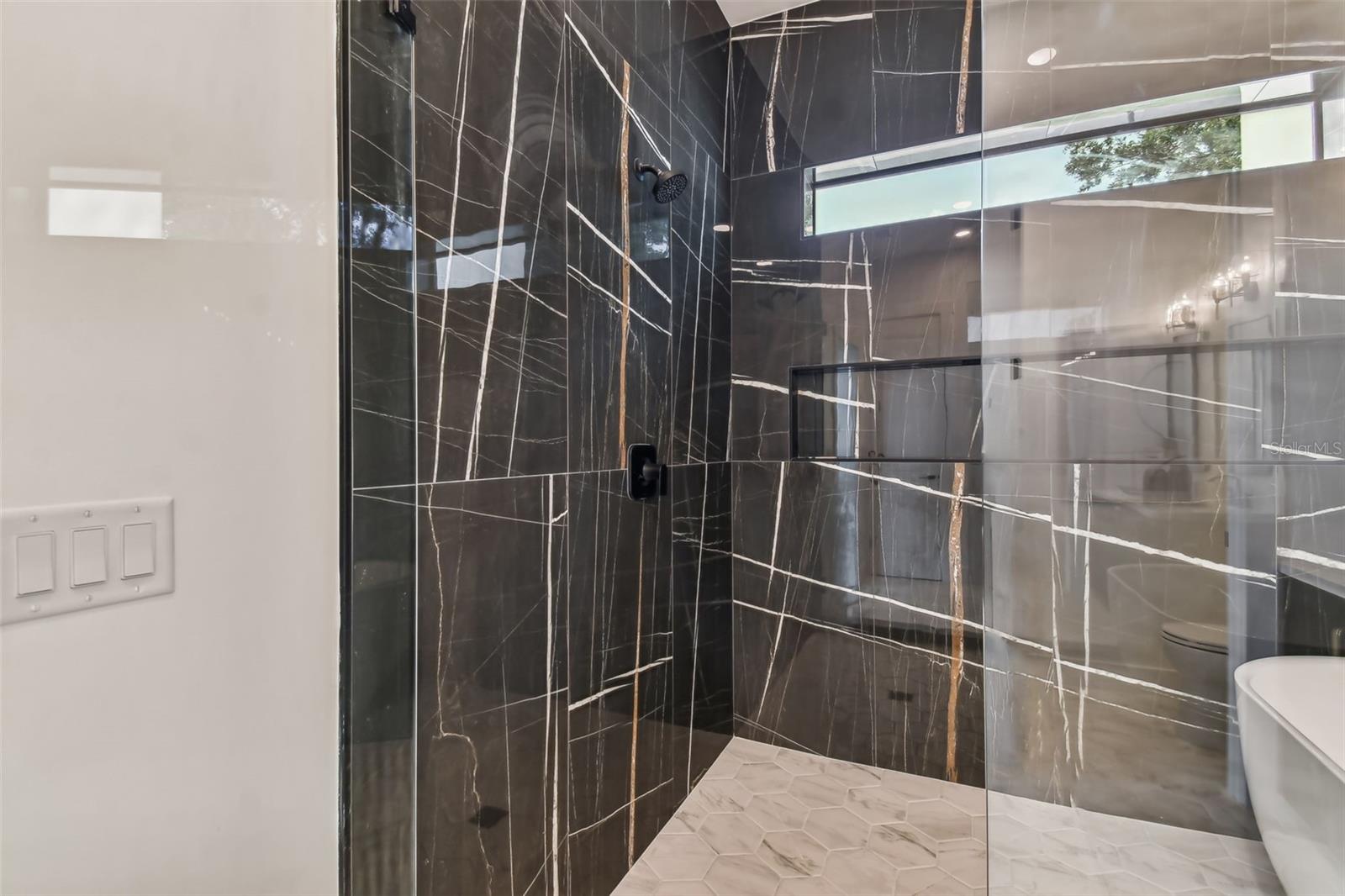 GANDY GARDENS 1 - Residential Lease