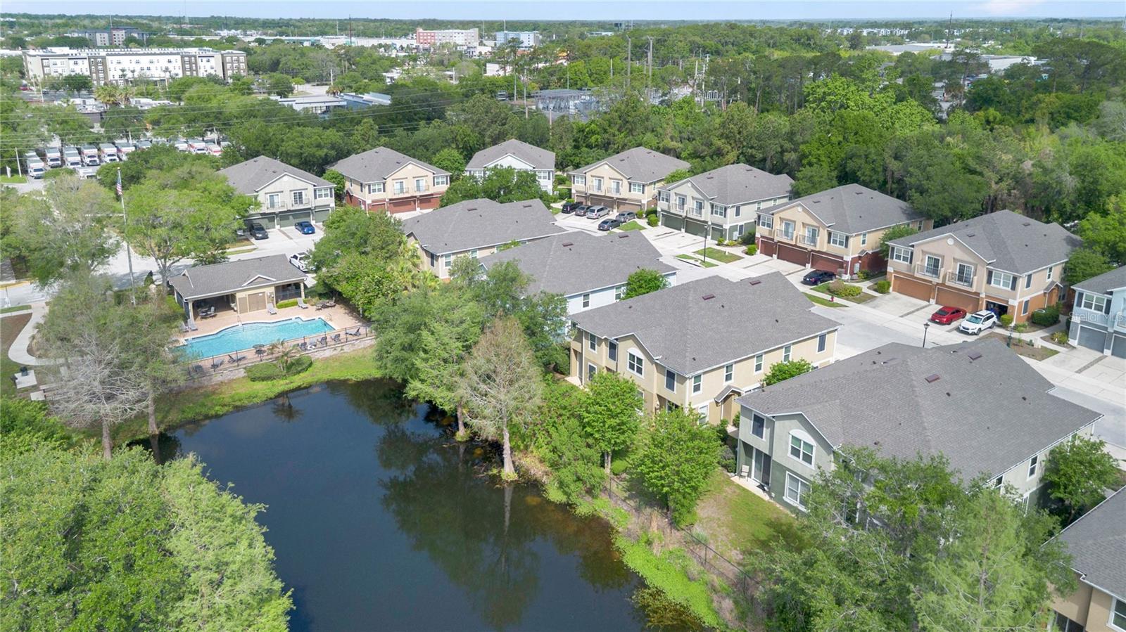 FLAGSHIP PARK A CONDO - Residential