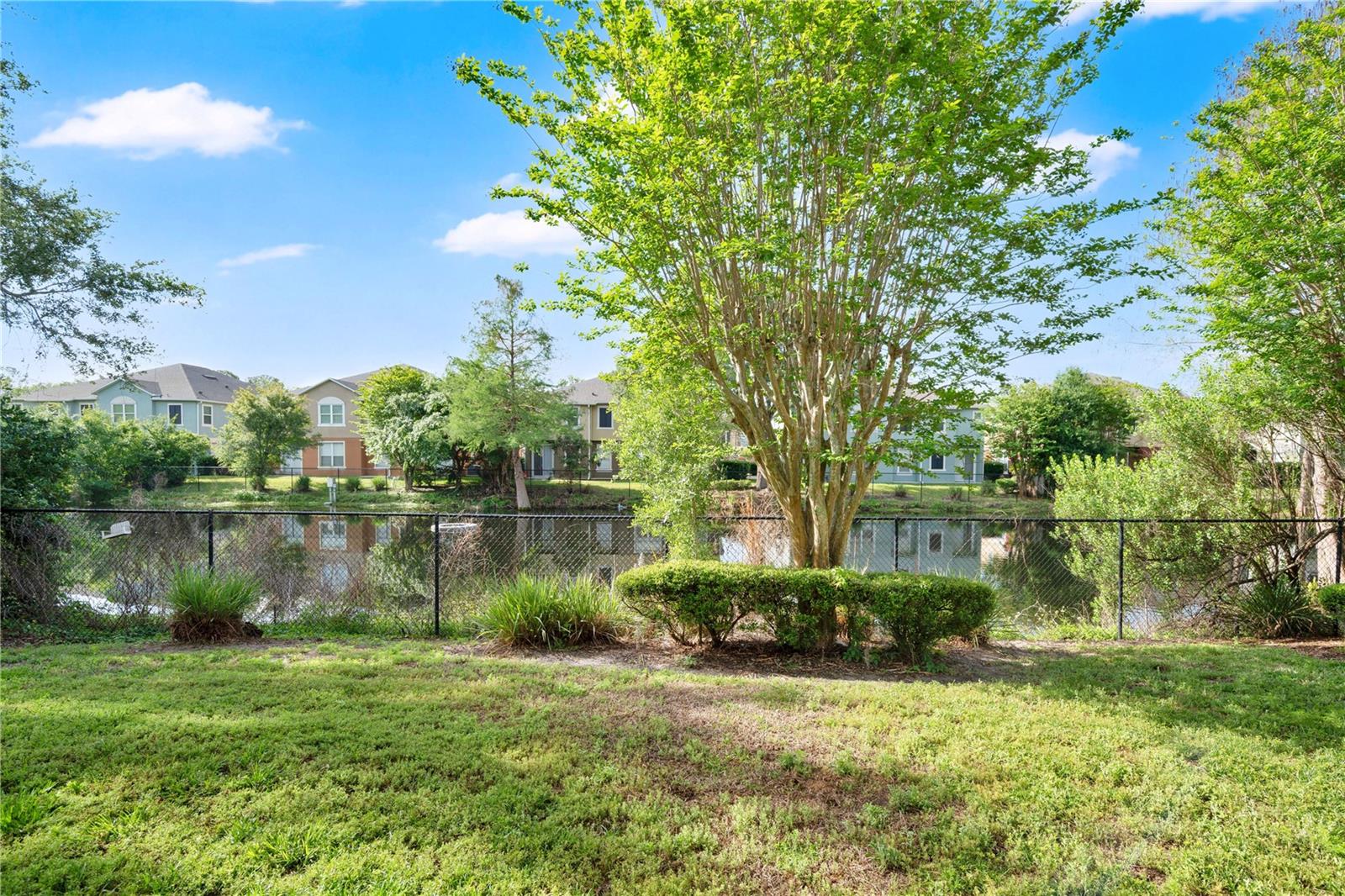 FLAGSHIP PARK A CONDO - Residential