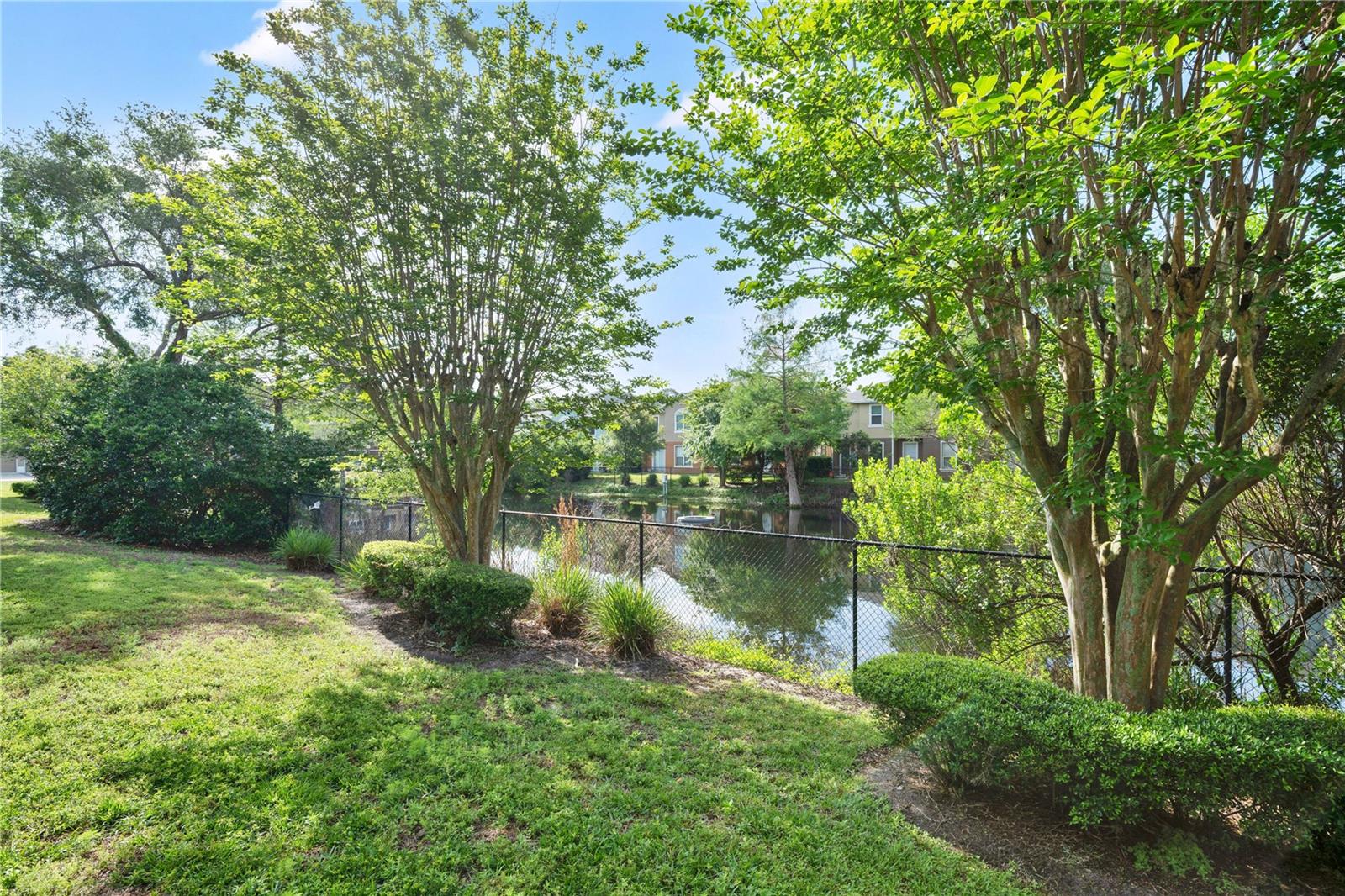 FLAGSHIP PARK A CONDO - Residential