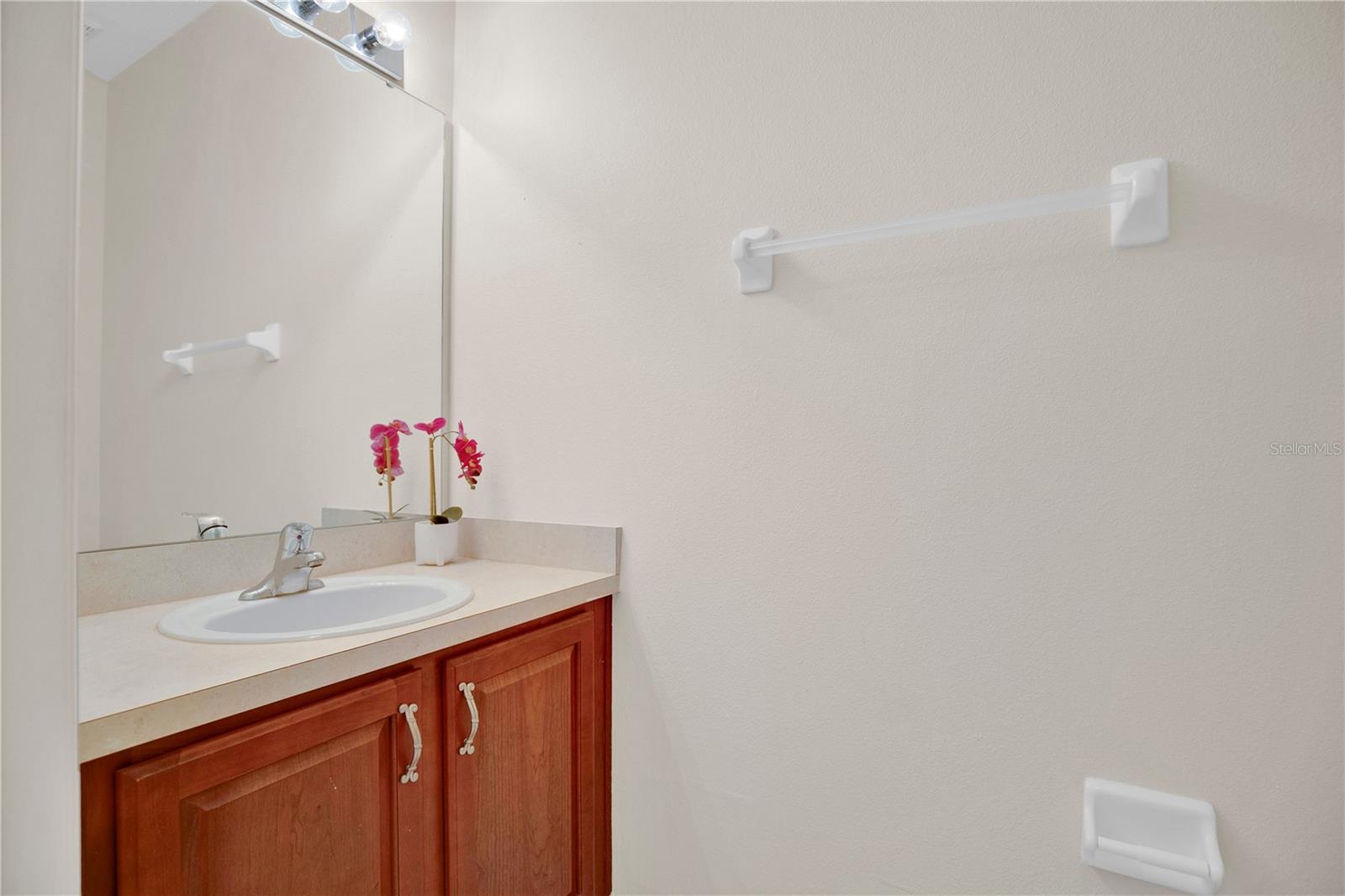 FLAGSHIP PARK A CONDO - Residential