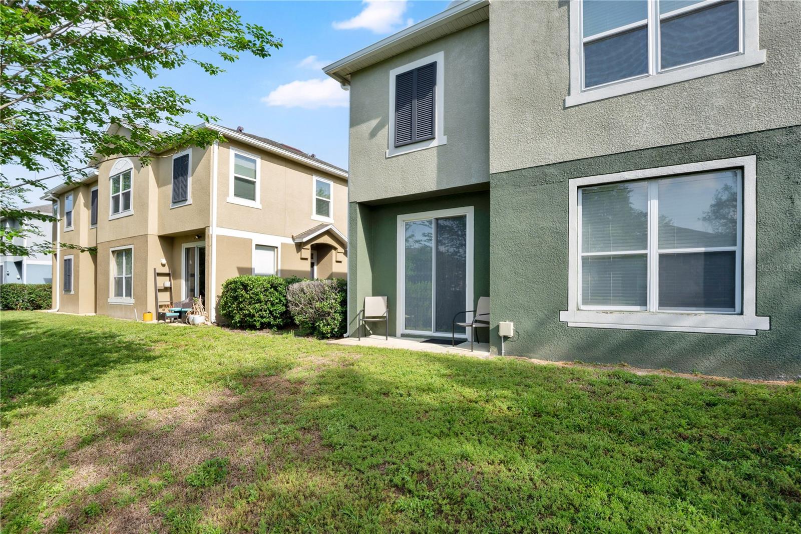 FLAGSHIP PARK A CONDO - Residential