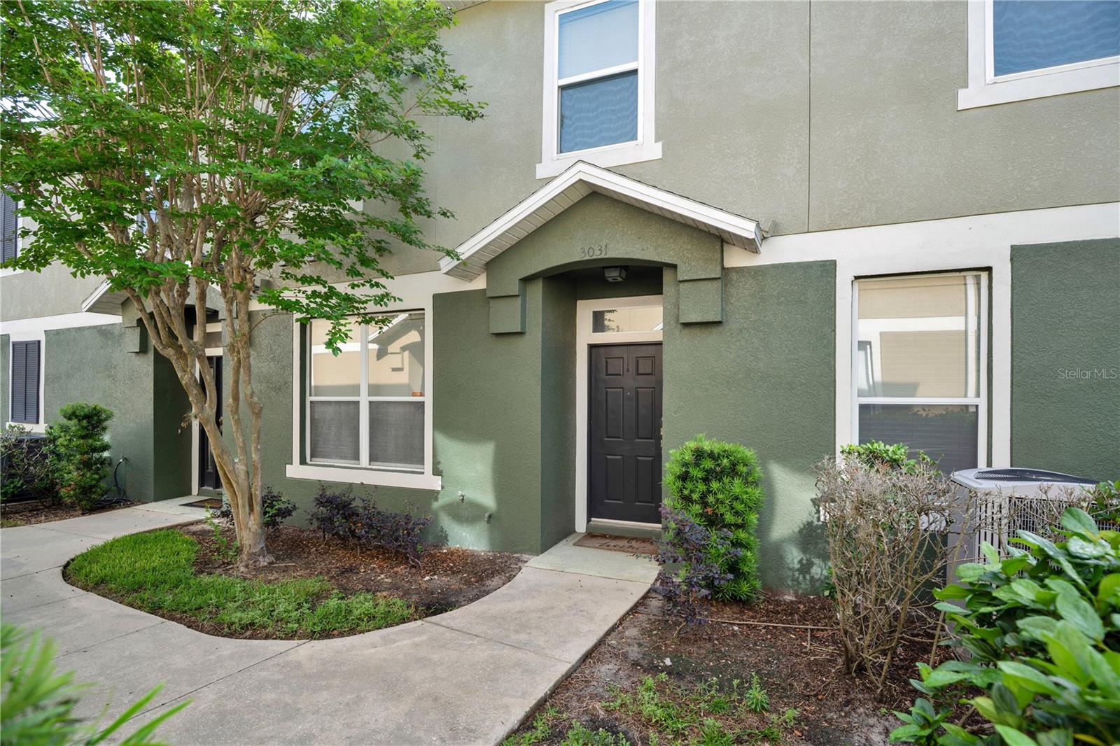 FLAGSHIP PARK A CONDO - Residential