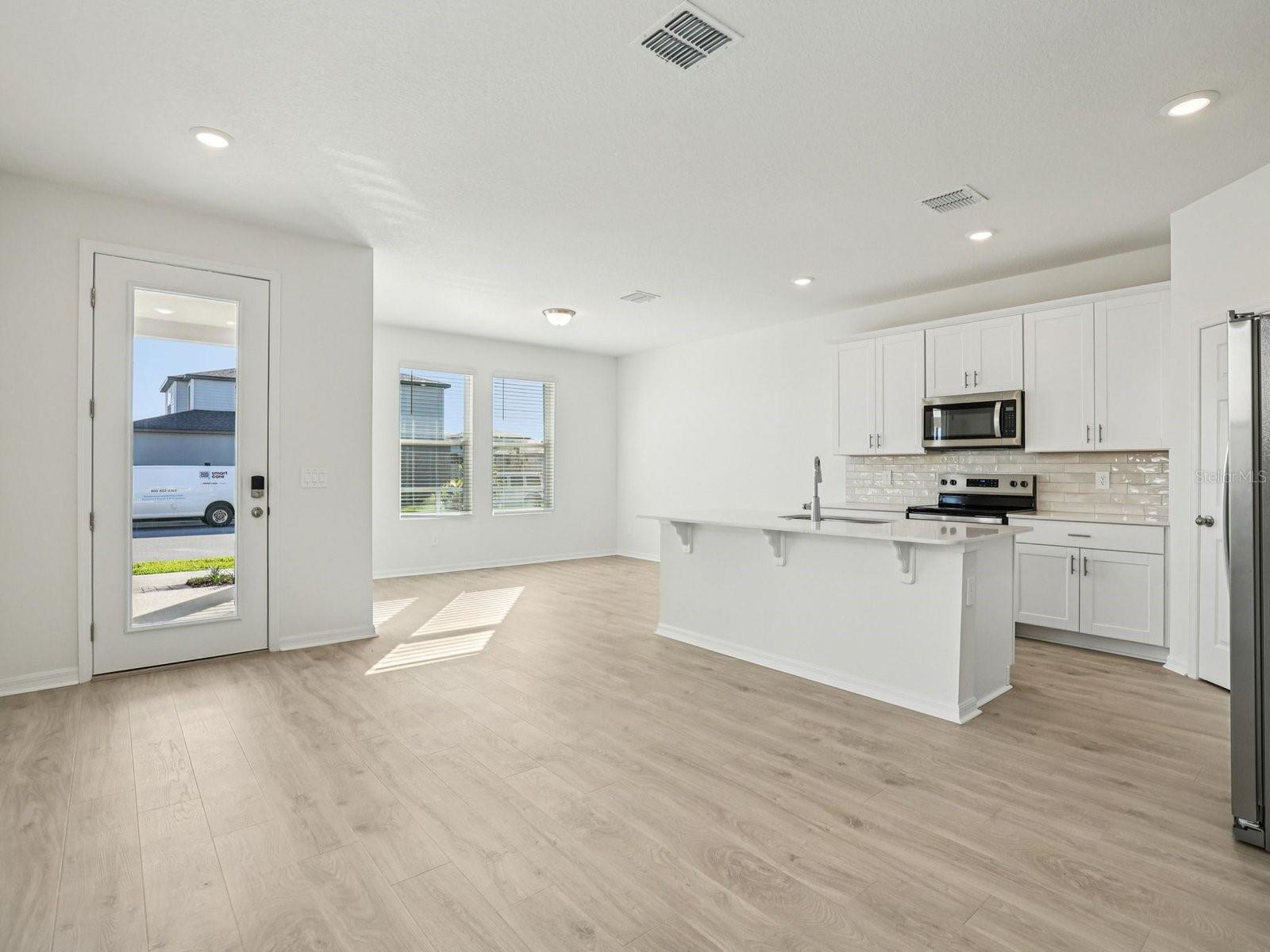 4689 CROSS PRAIRIE PARKWAY