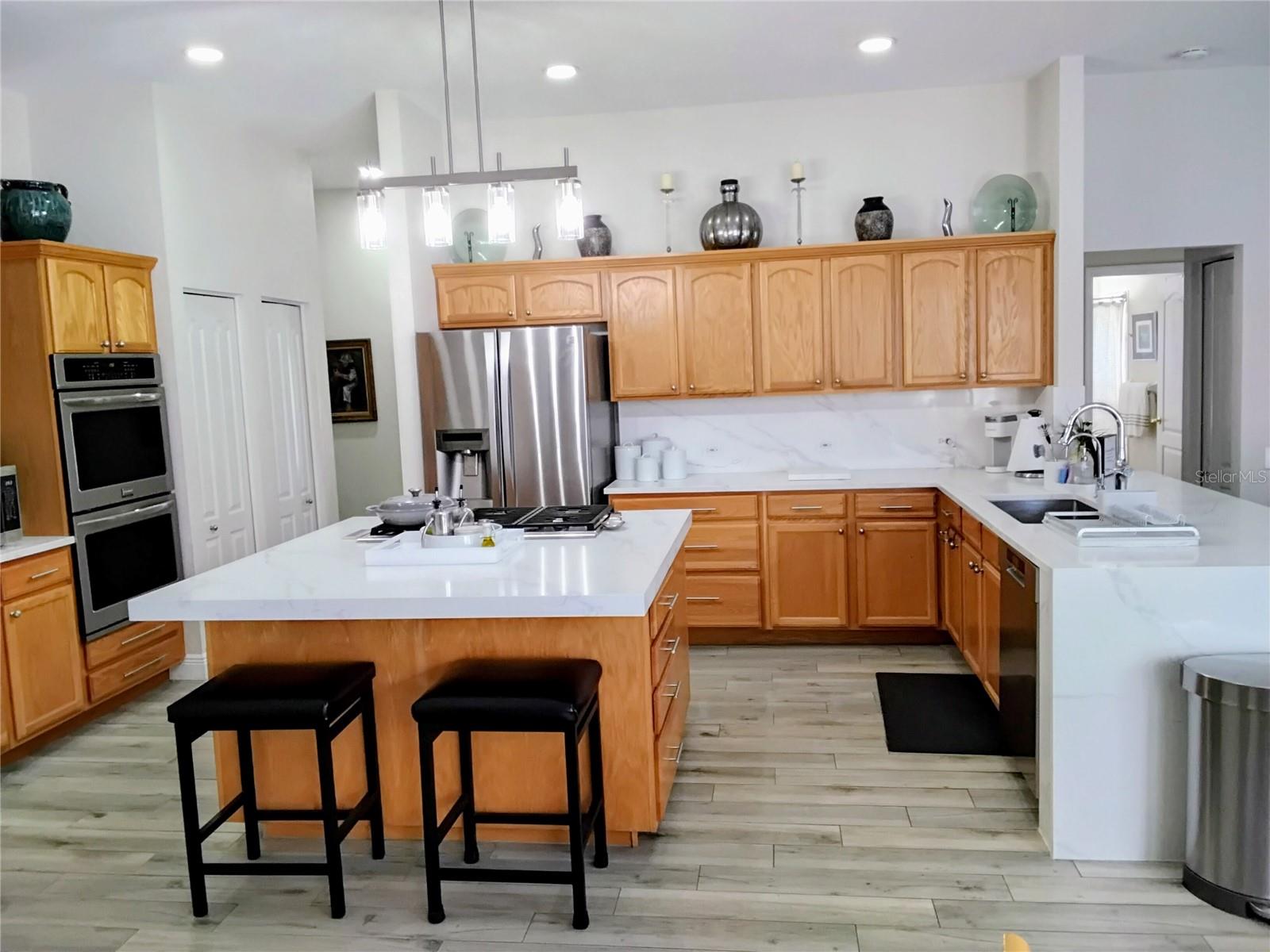 THE VILLAGES AT FOX HOLLOW-WEST - Residential