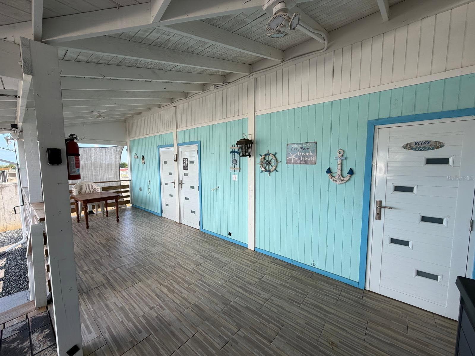 COMBATE VILLAGE - Residential