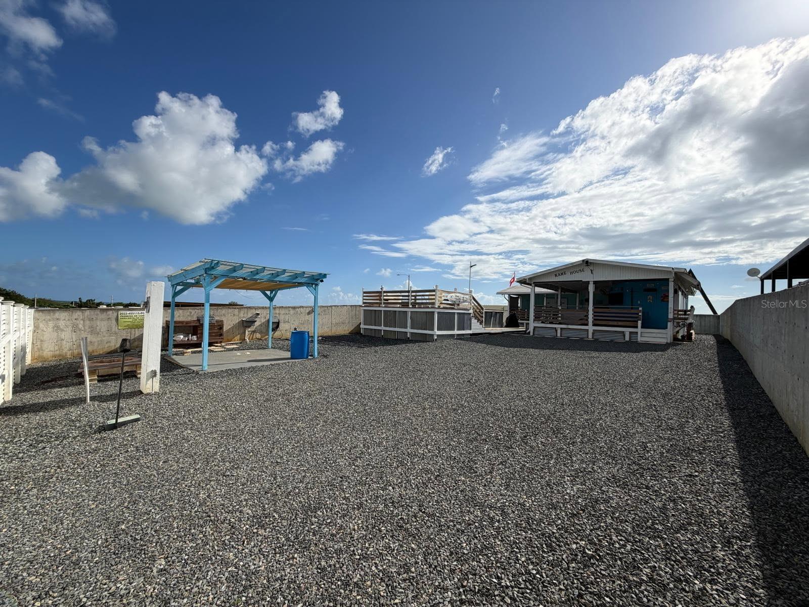 COMBATE VILLAGE - Residential