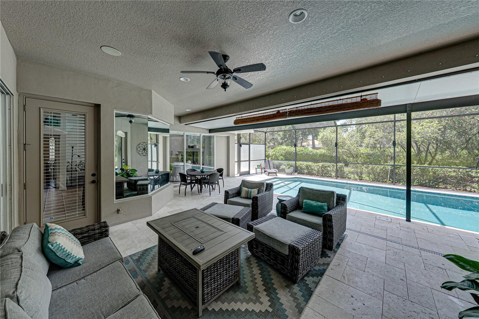 FISH HAWK TRAILS UNIT 4 PH - Residential