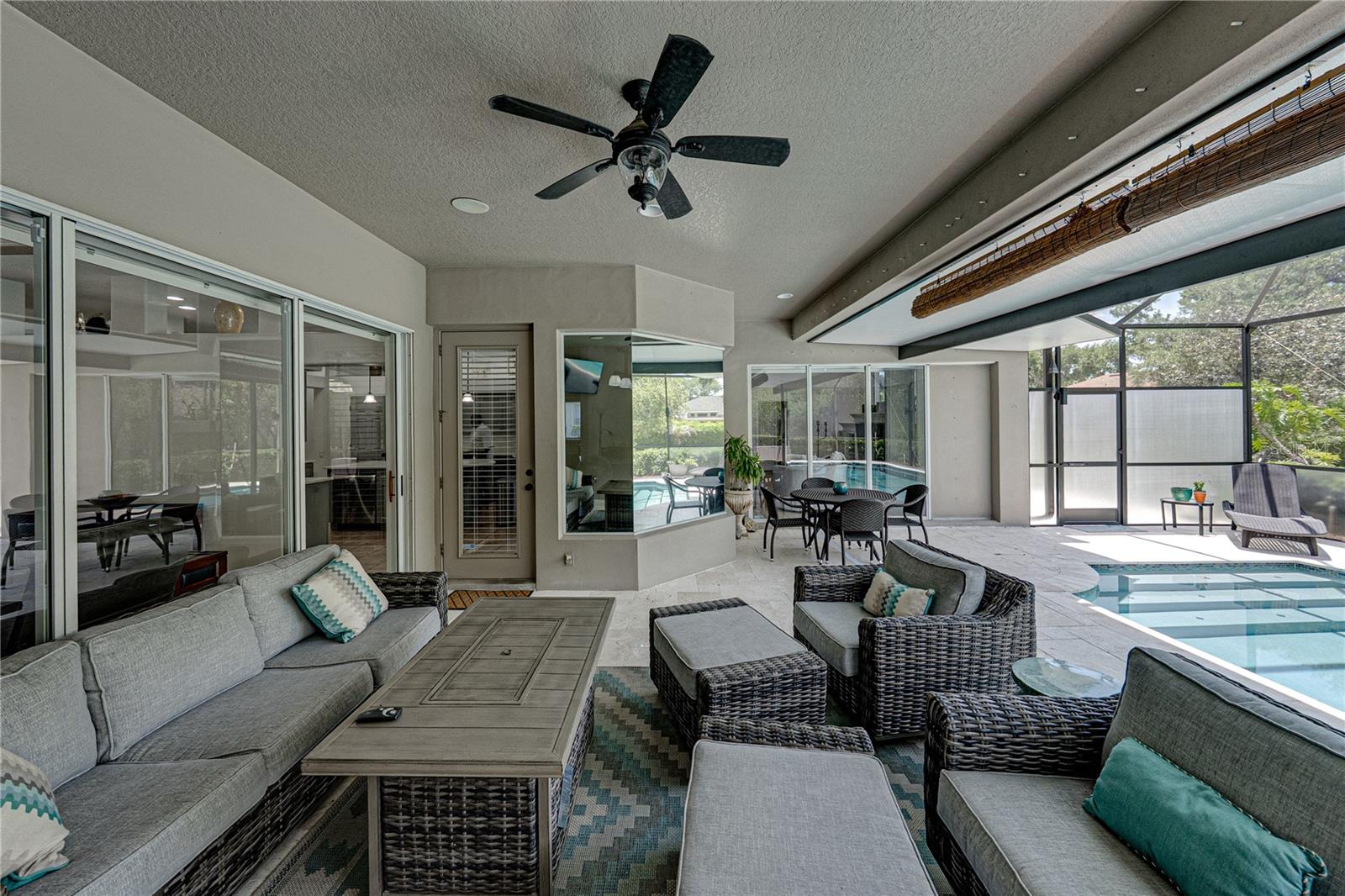 FISH HAWK TRAILS UNIT 4 PH - Residential