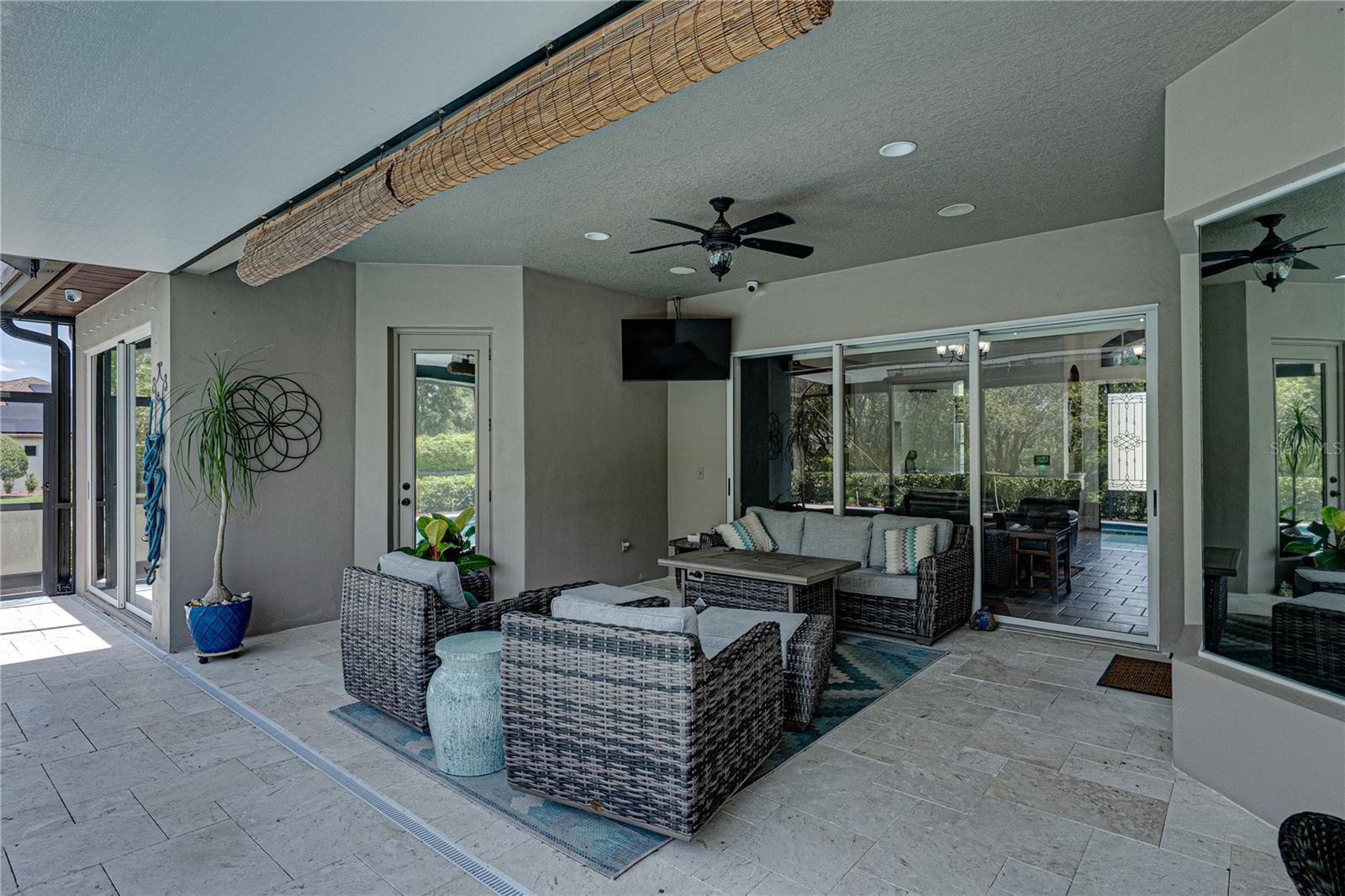 FISH HAWK TRAILS UNIT 4 PH - Residential