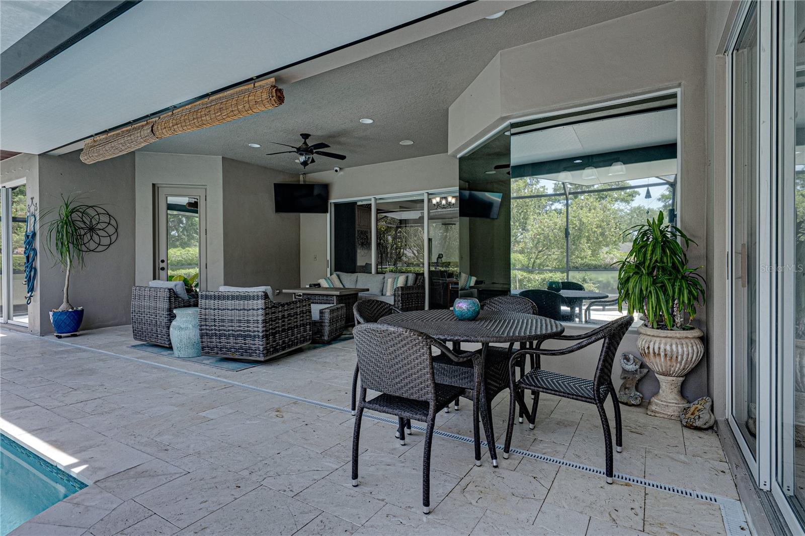 FISH HAWK TRAILS UNIT 4 PH - Residential