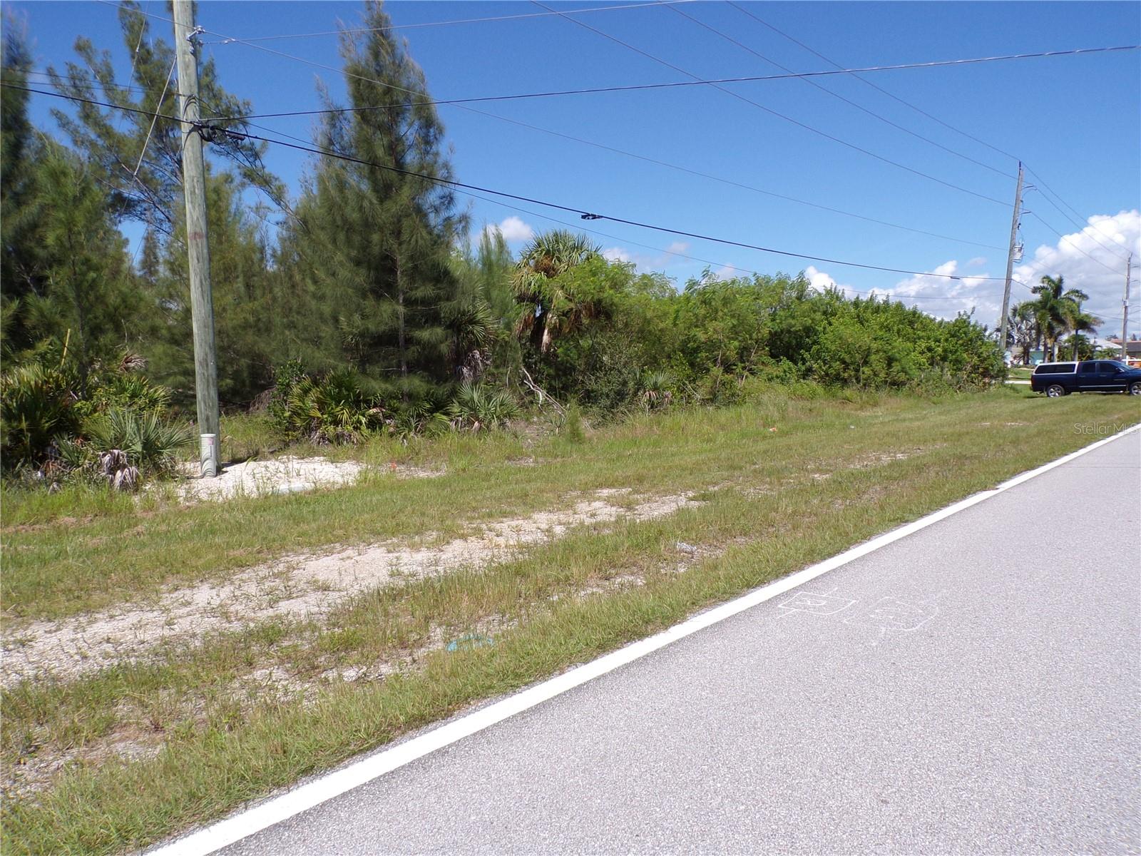 PORT CHARLOTTE SEC 081 - Land