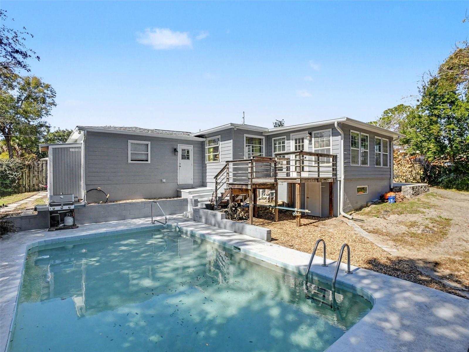 MOUNT DORA PINECREST SUB - Residential