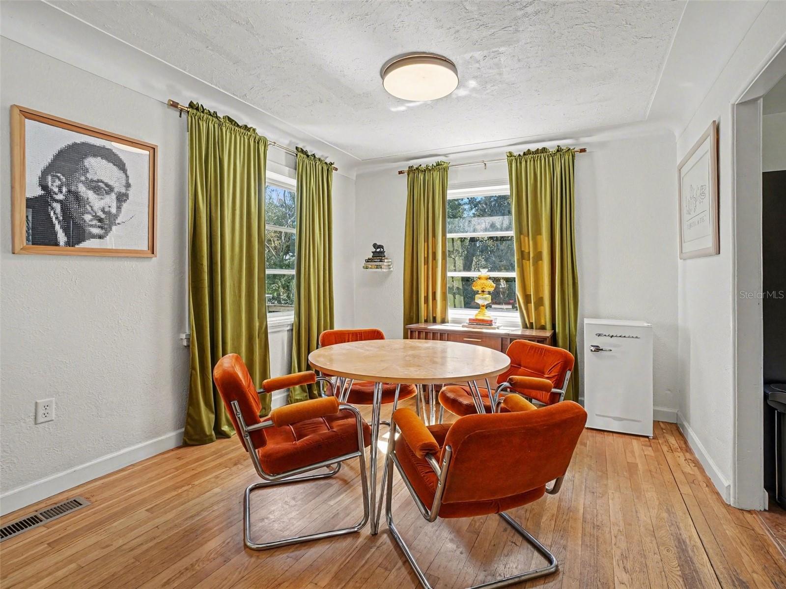 MOUNT DORA PINECREST SUB - Residential