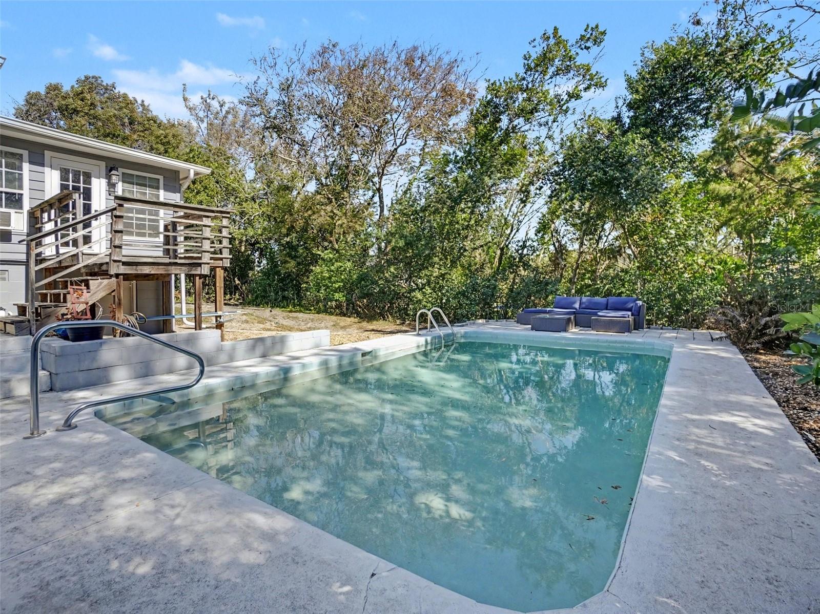 MOUNT DORA PINECREST SUB - Residential