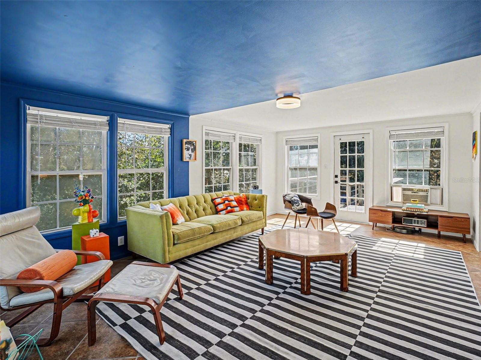 MOUNT DORA PINECREST SUB - Residential