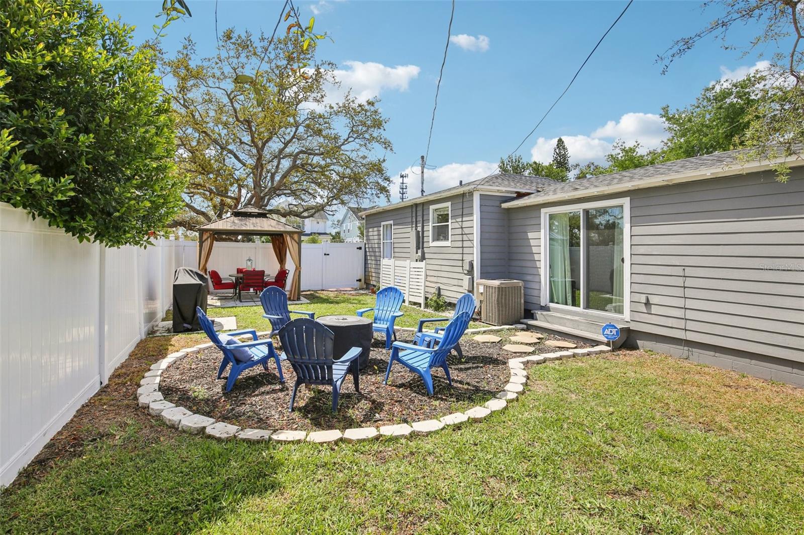 VICTORY HEIGHTS - Residential