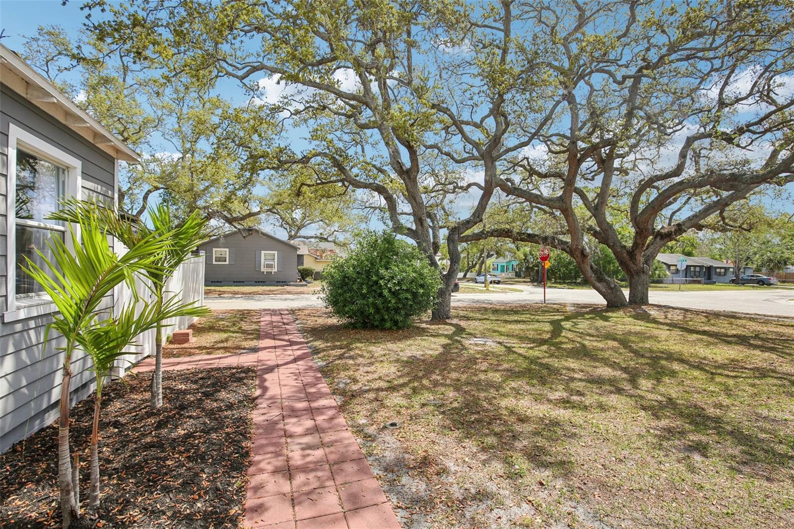 VICTORY HEIGHTS - Residential