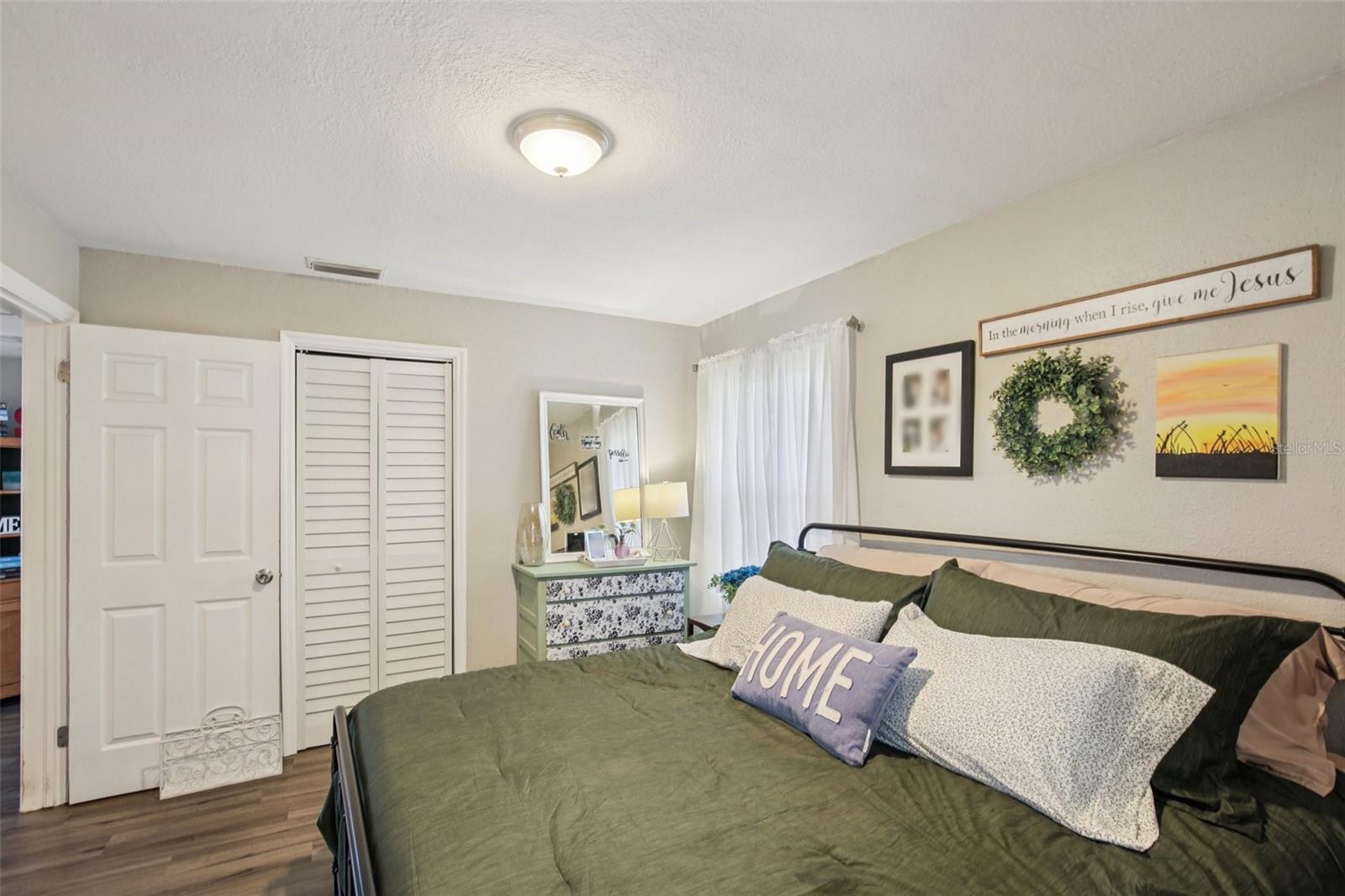 VICTORY HEIGHTS - Residential