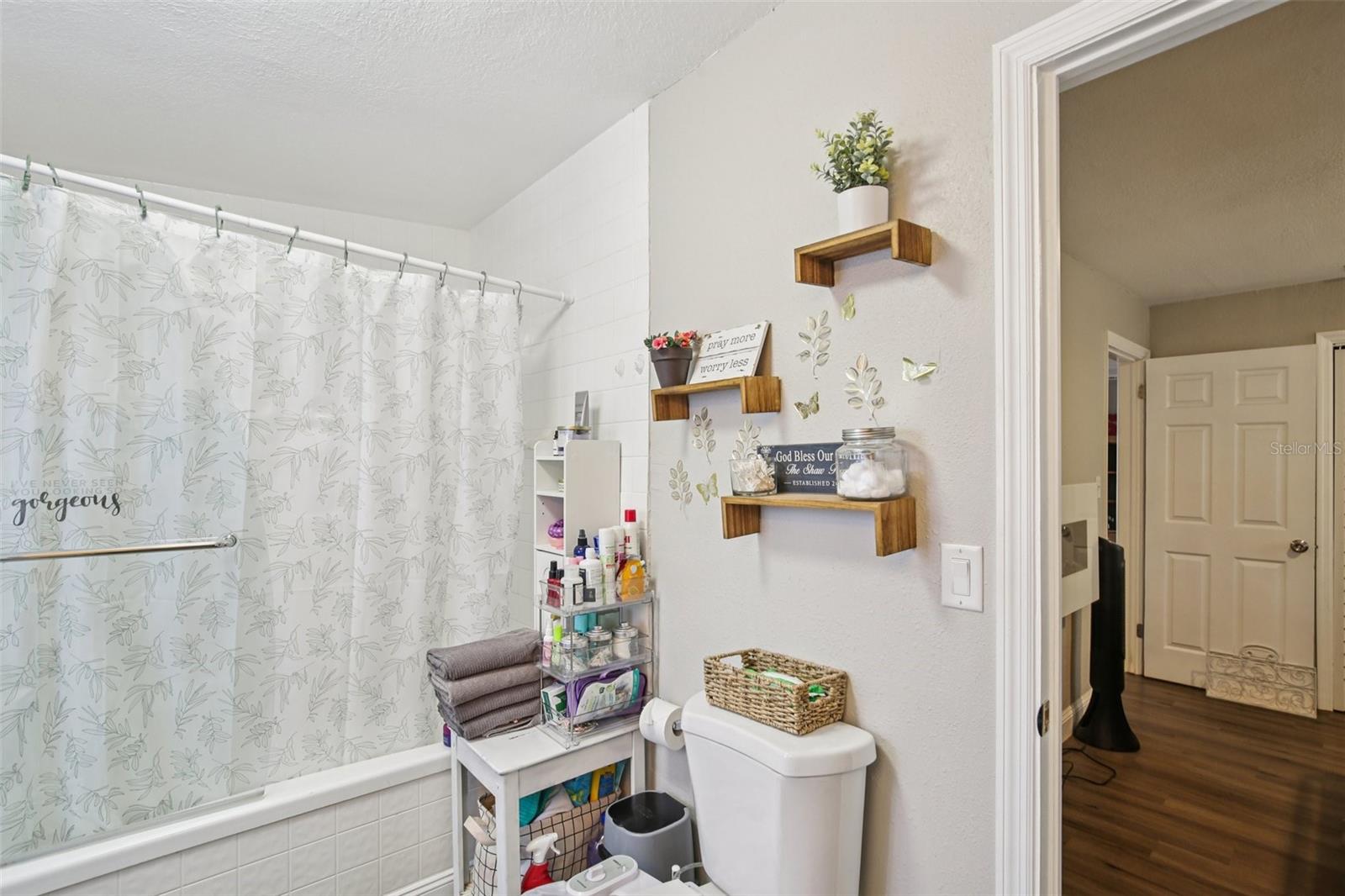 VICTORY HEIGHTS - Residential