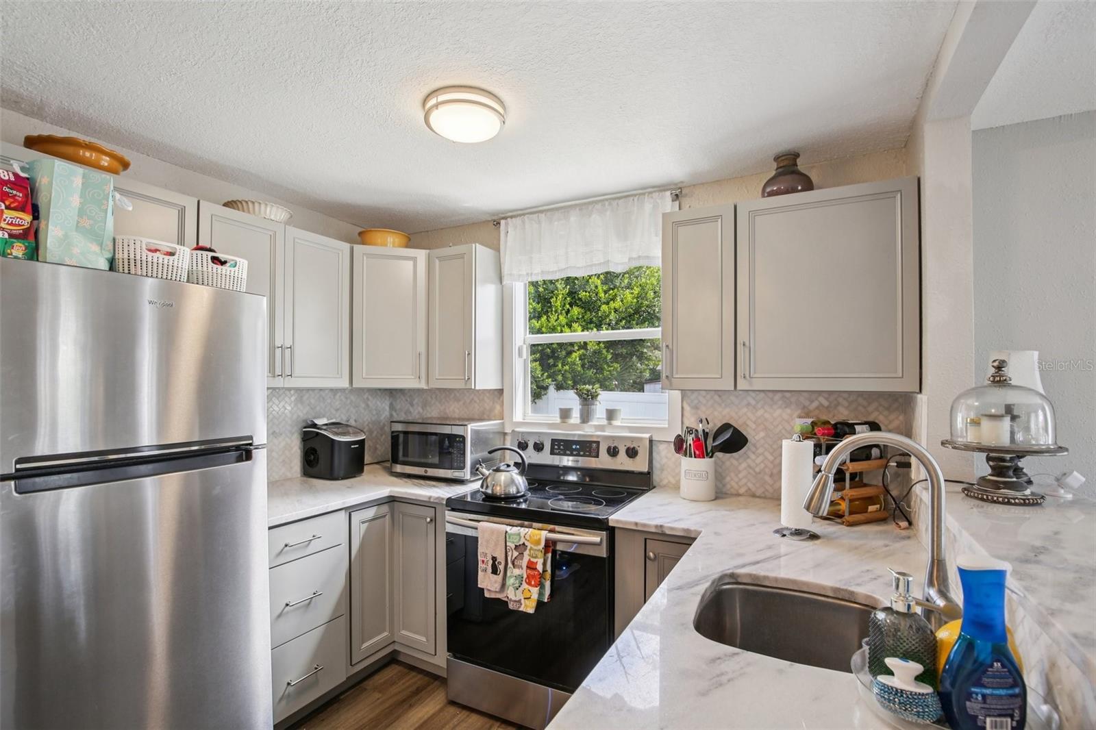 VICTORY HEIGHTS - Residential