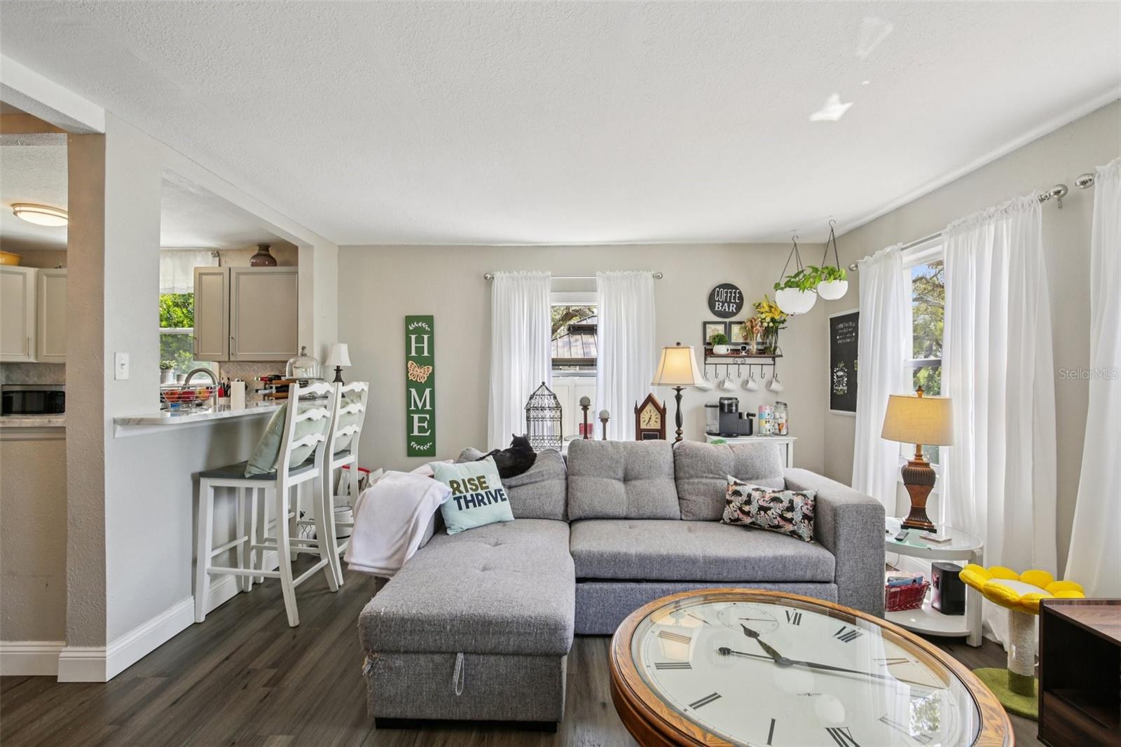 VICTORY HEIGHTS - Residential