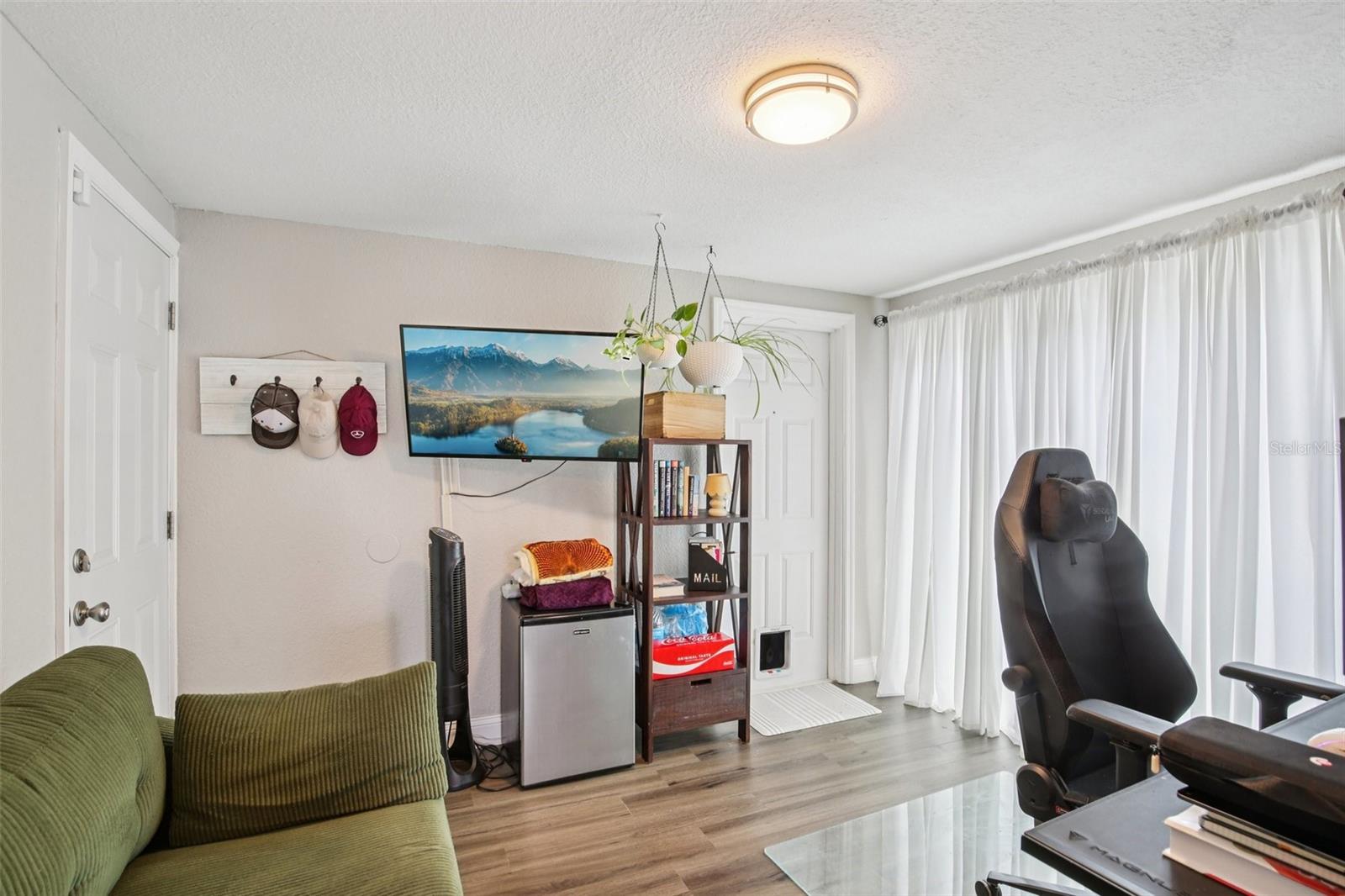 VICTORY HEIGHTS - Residential